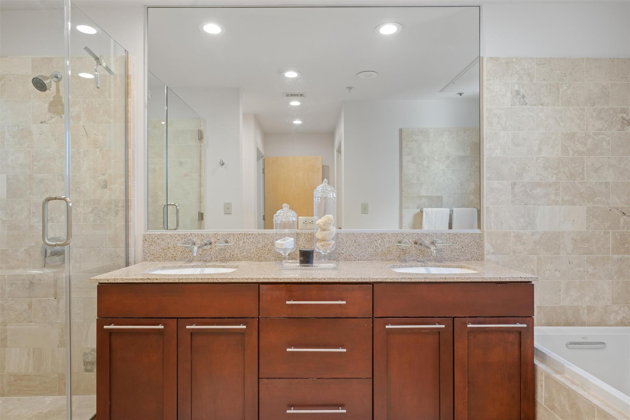 1600 Barton Springs Rd # 5301, Austin, TX 78704