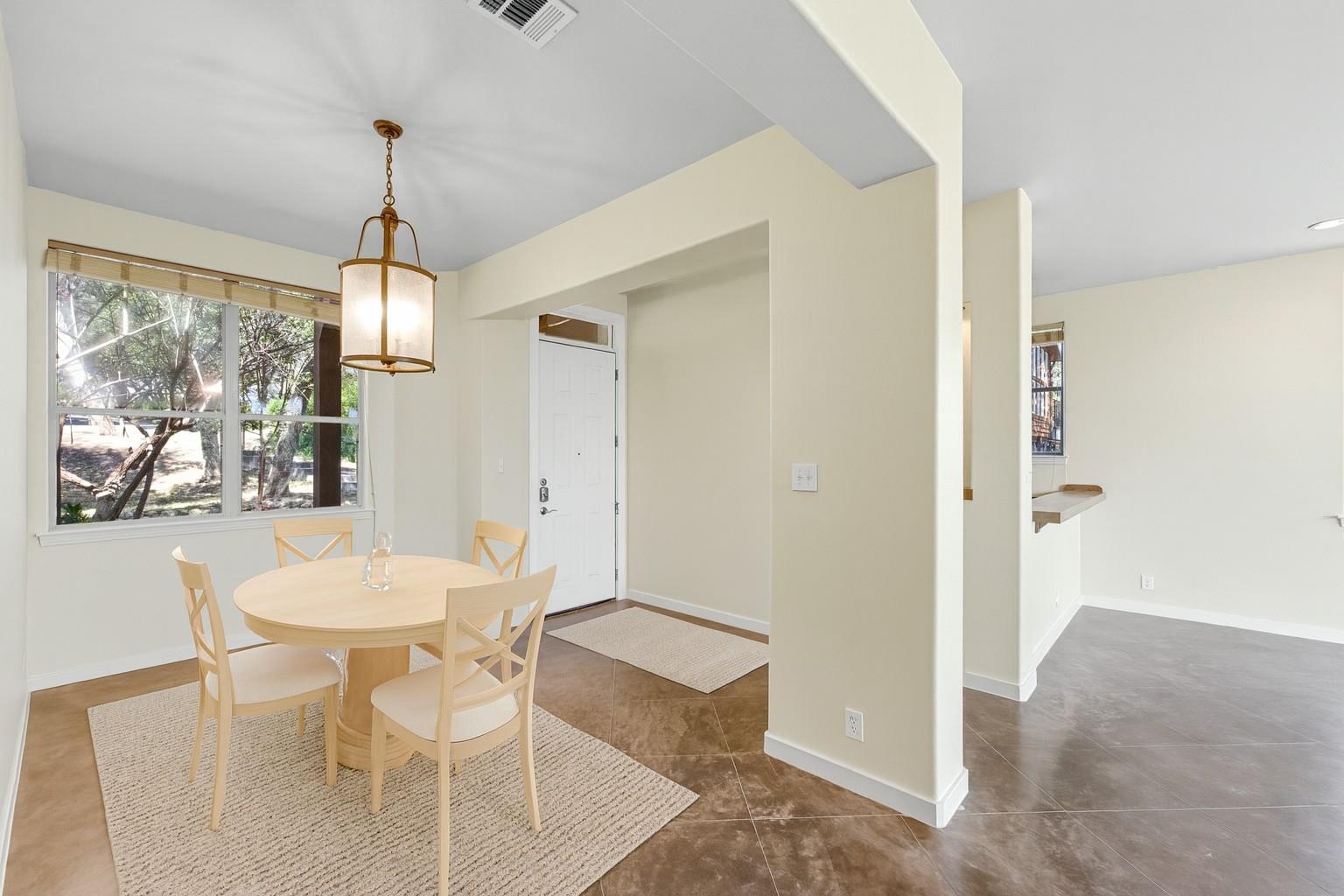 1101 OAK HURST Rd # 101, Austin, TX 78734