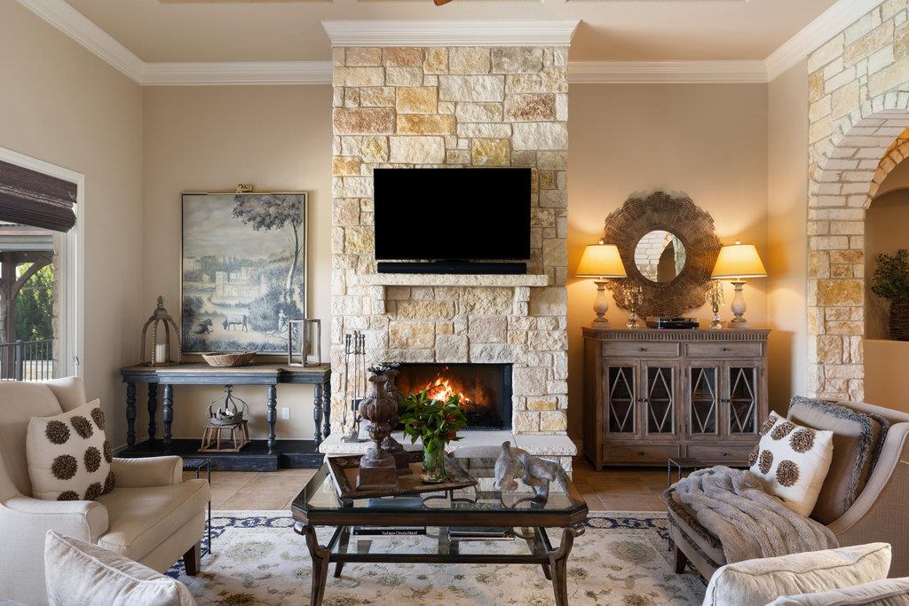 839 Wesley Ridge Dr, Spicewood, TX 78669