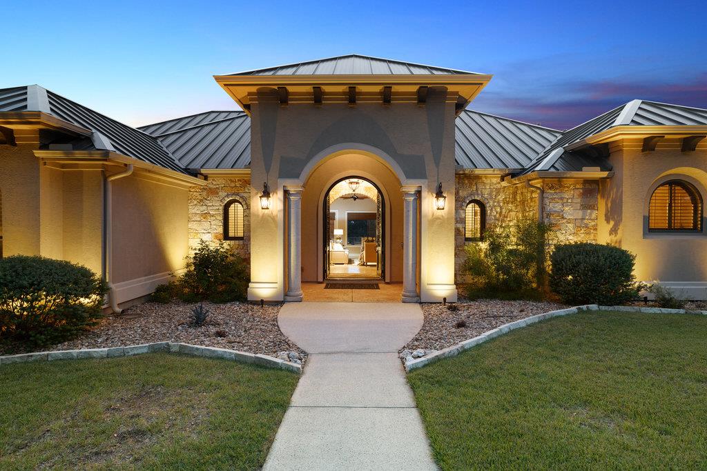 839 Wesley Ridge Dr, Spicewood, TX 78669