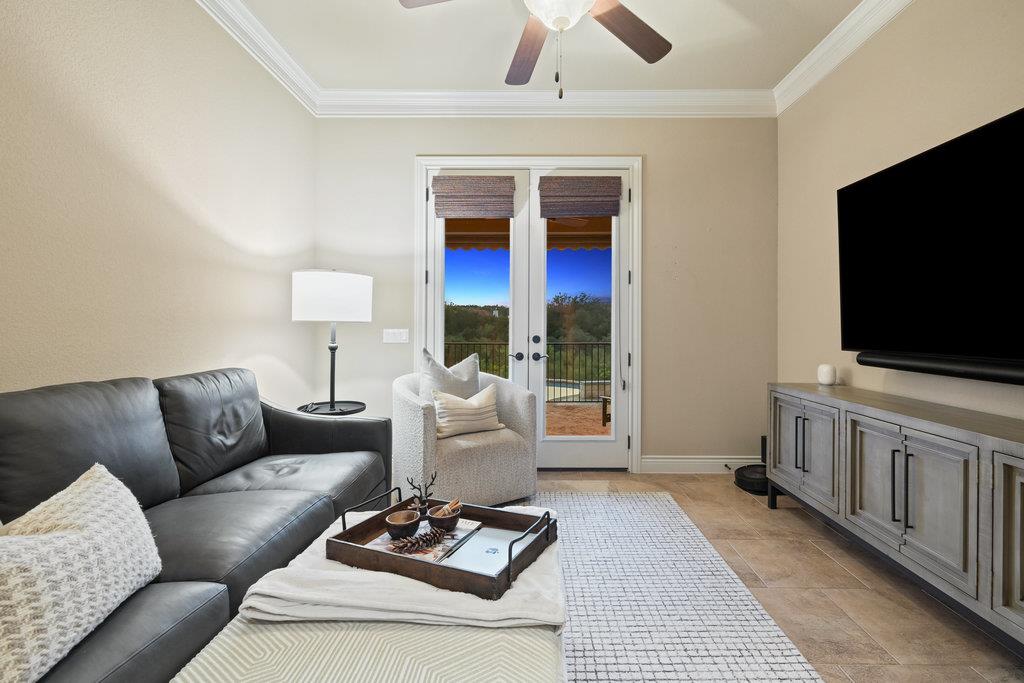 839 Wesley Ridge Dr, Spicewood, TX 78669