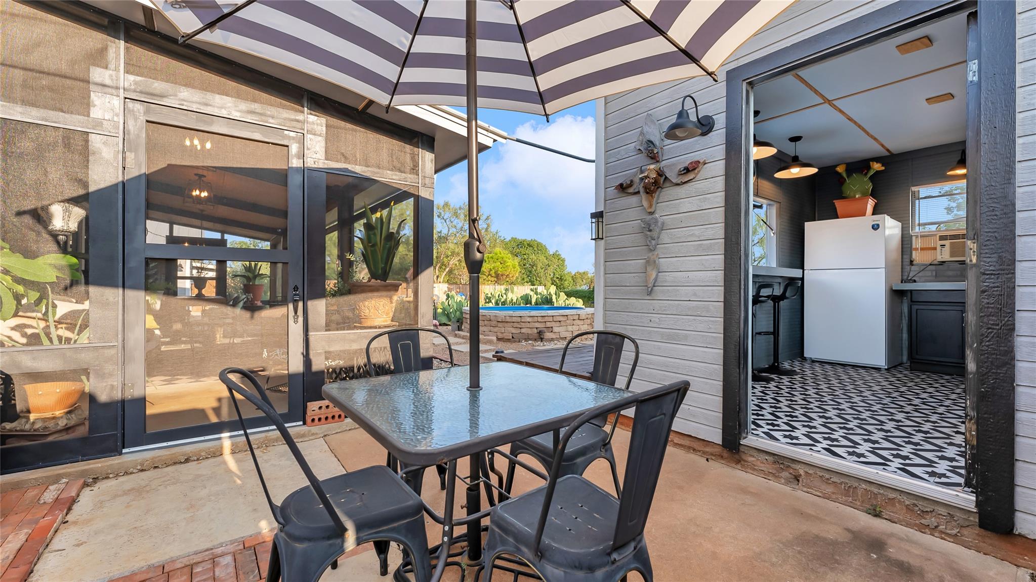 308 W Wallace St, Llano, TX 78643