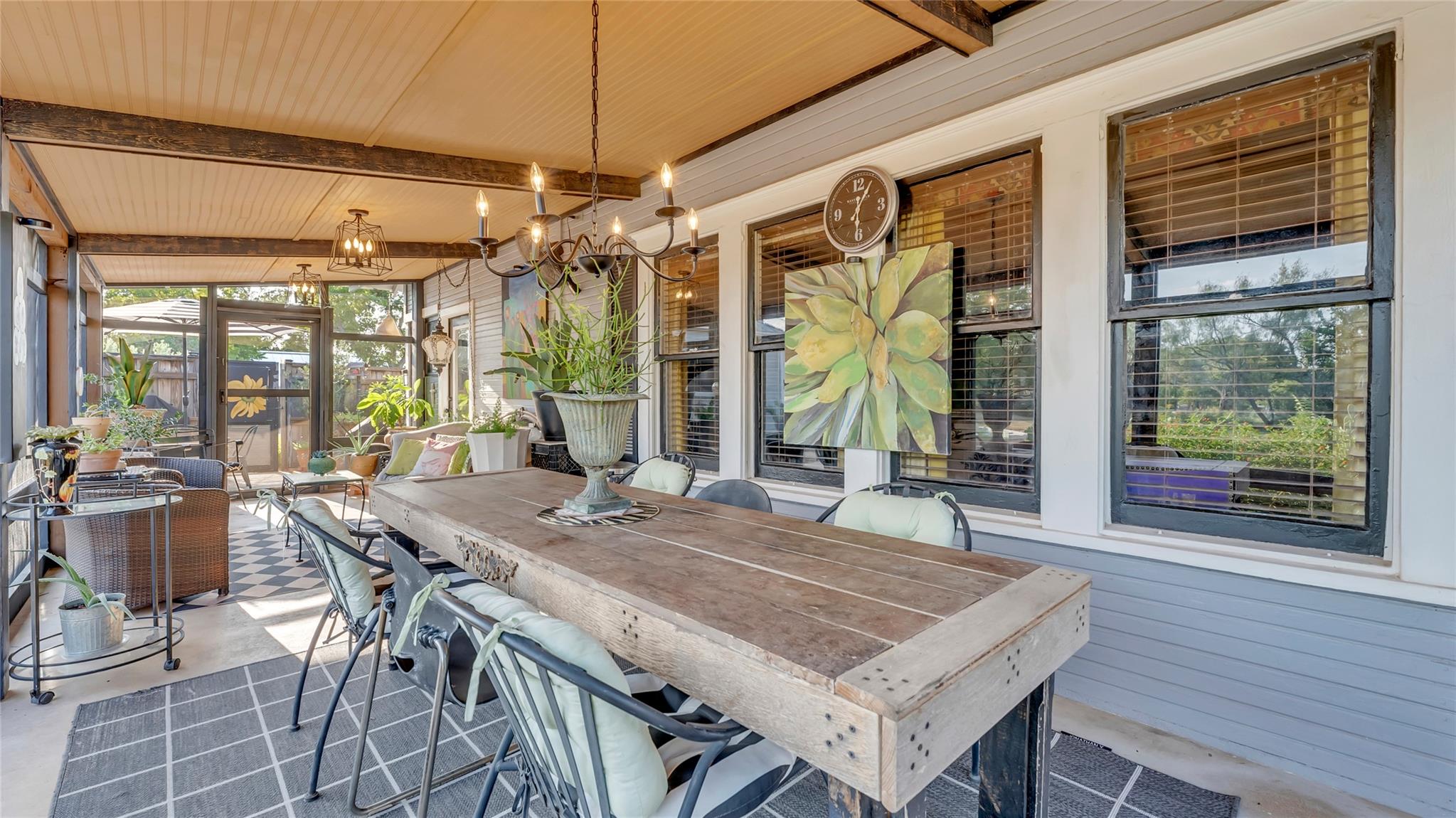 308 W Wallace St, Llano, TX 78643