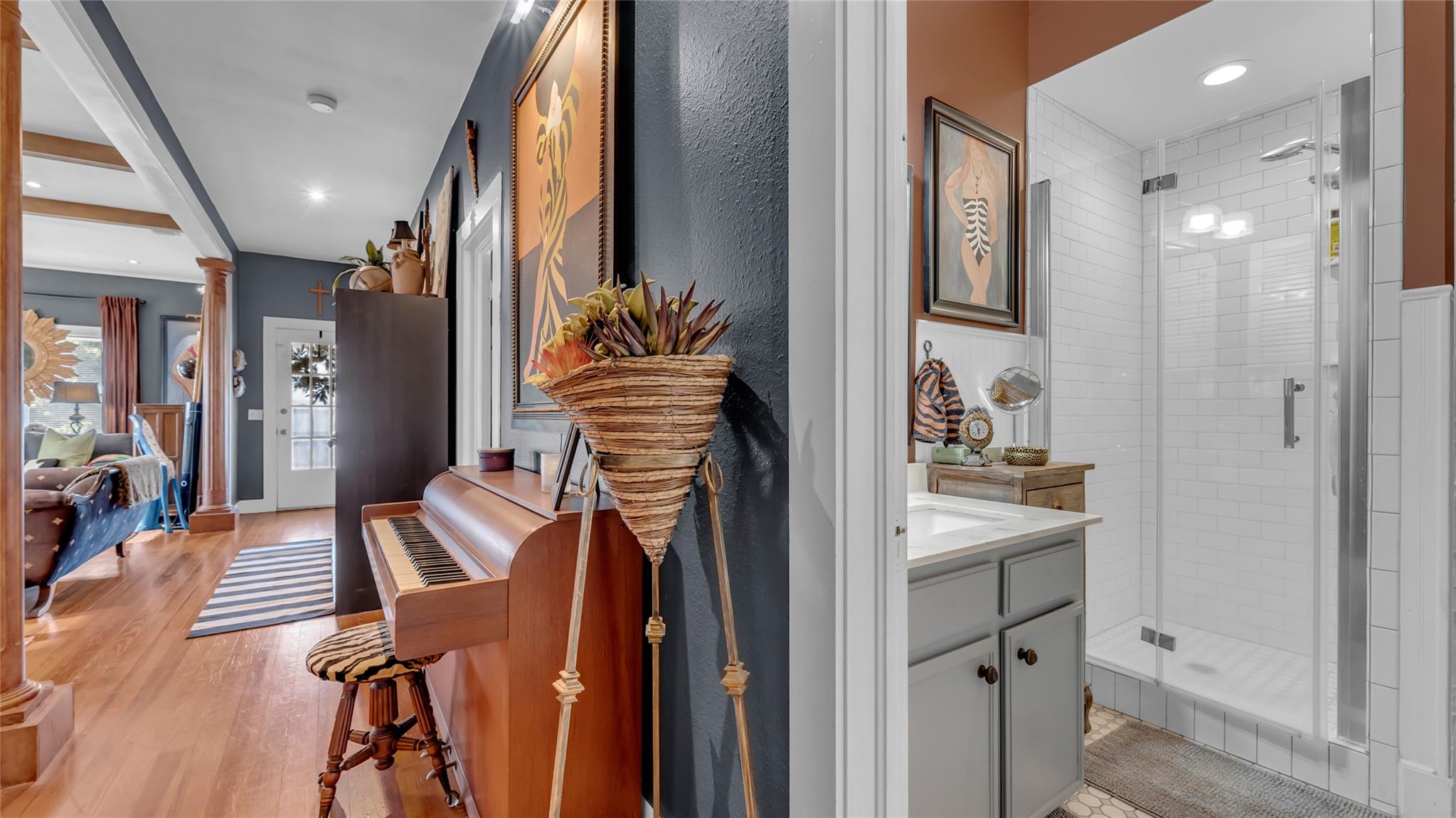 308 W Wallace St, Llano, TX 78643