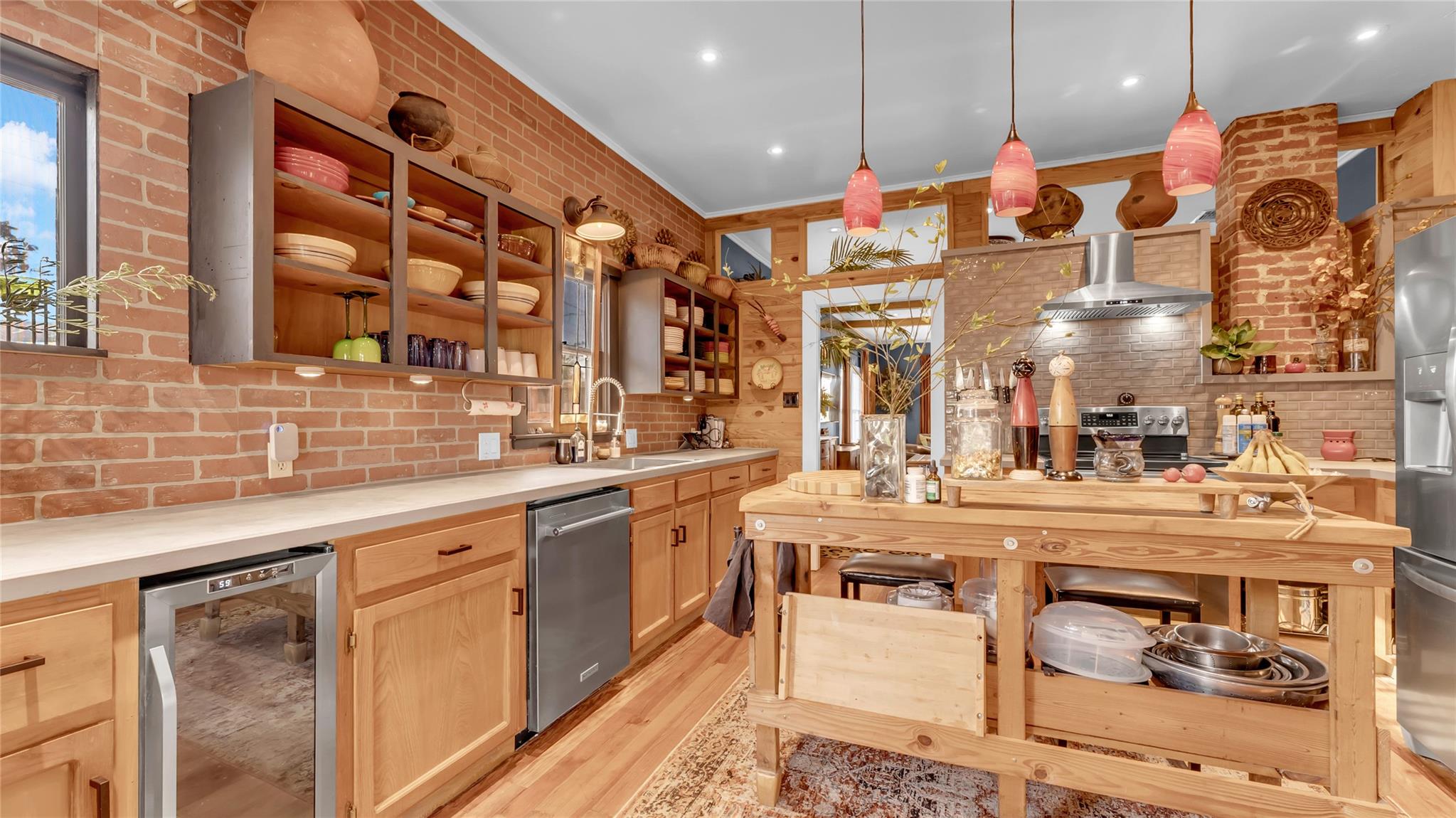 308 W Wallace St, Llano, TX 78643