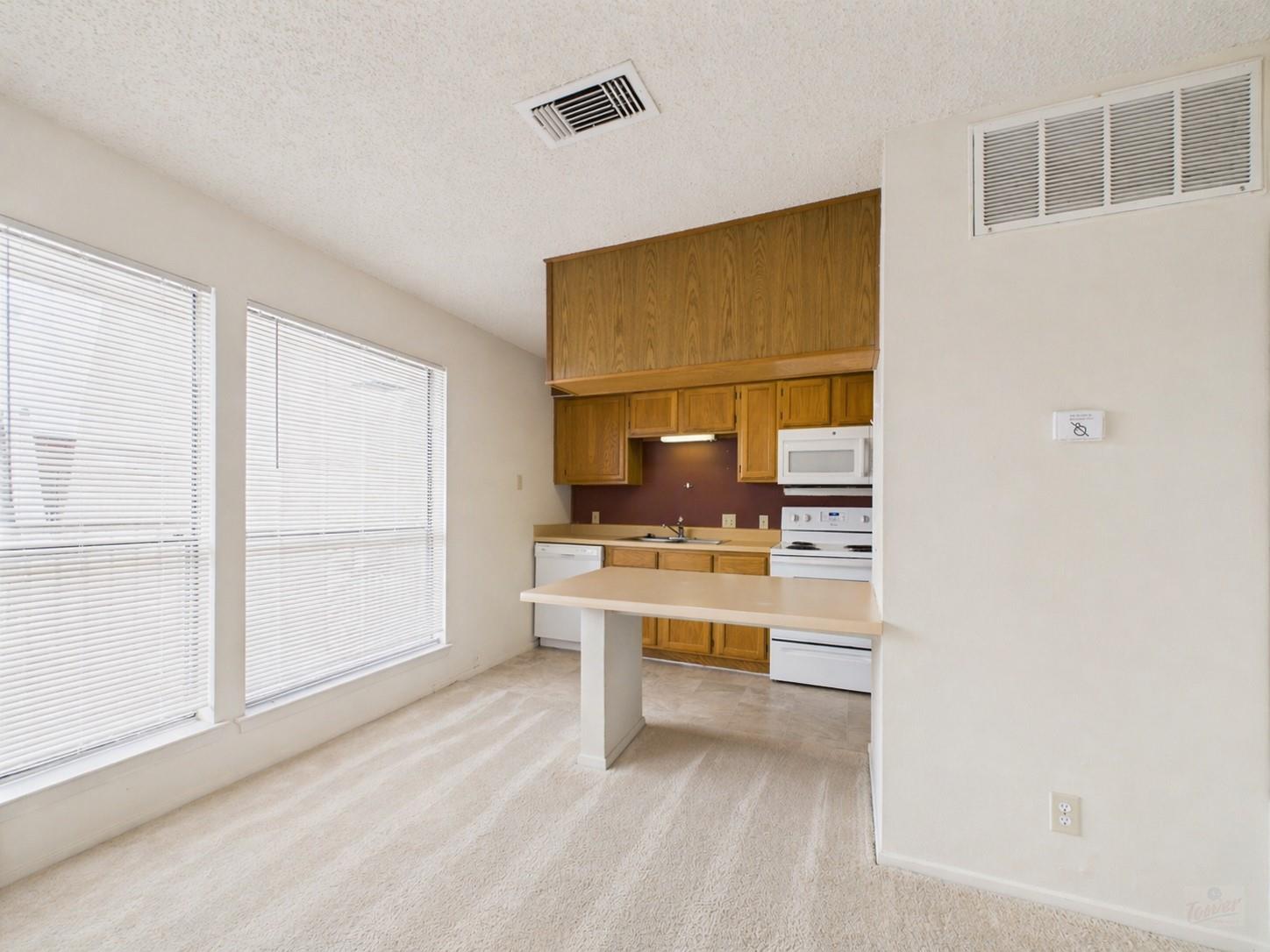 3115 Helms St # 301, Austin, TX 78705