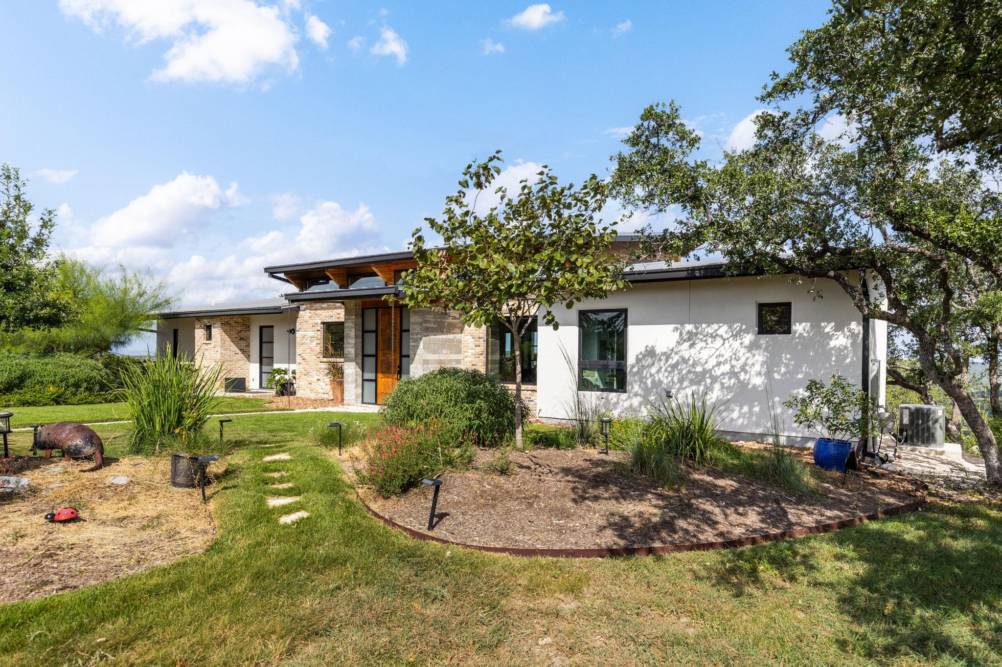 283 Hills Of Bandera Rd, Bandera, TX 78003