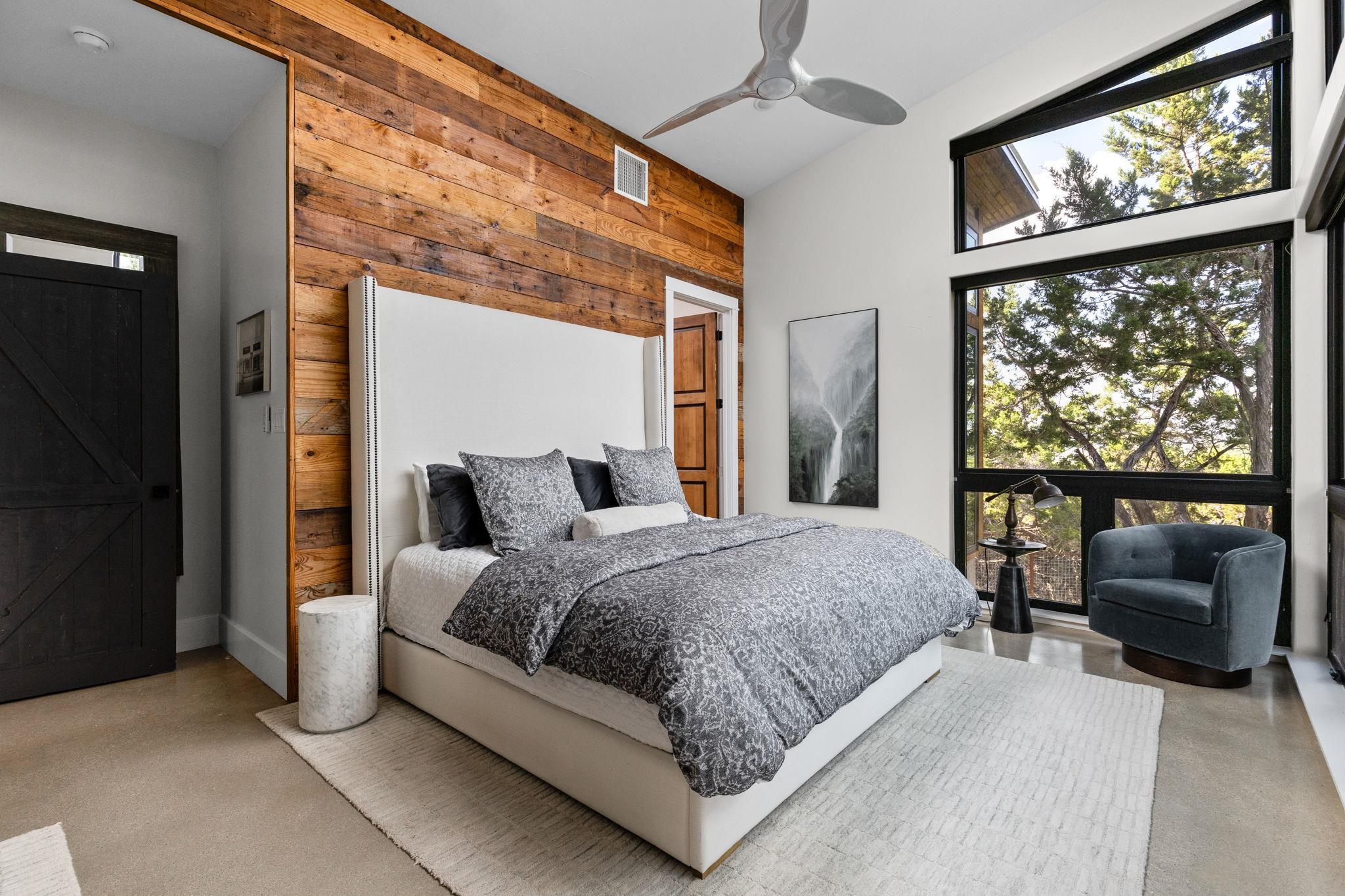 283 Hills Of Bandera Rd, Bandera, TX 78003