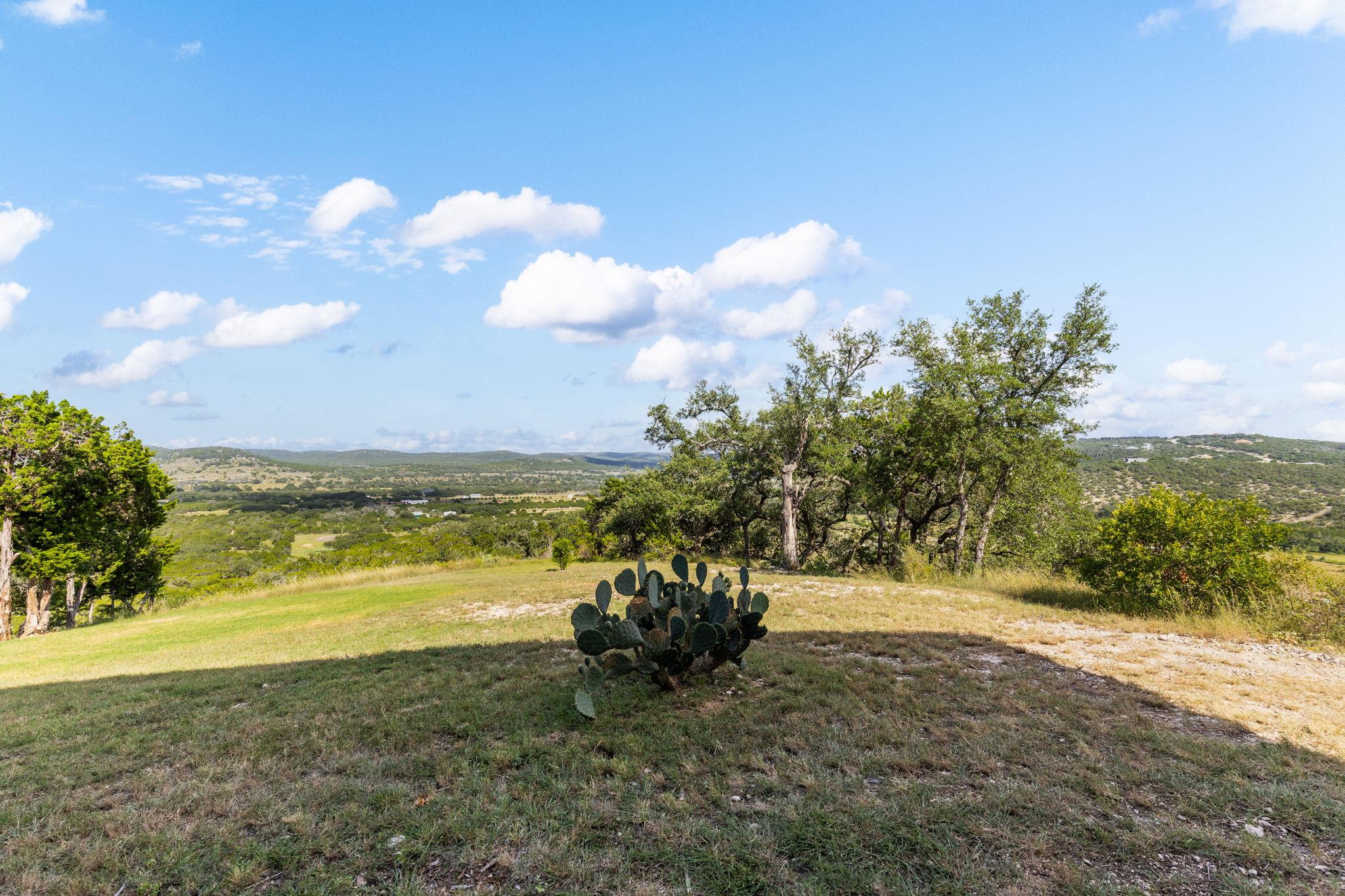 283 Hills Of Bandera Rd, Bandera, TX 78003