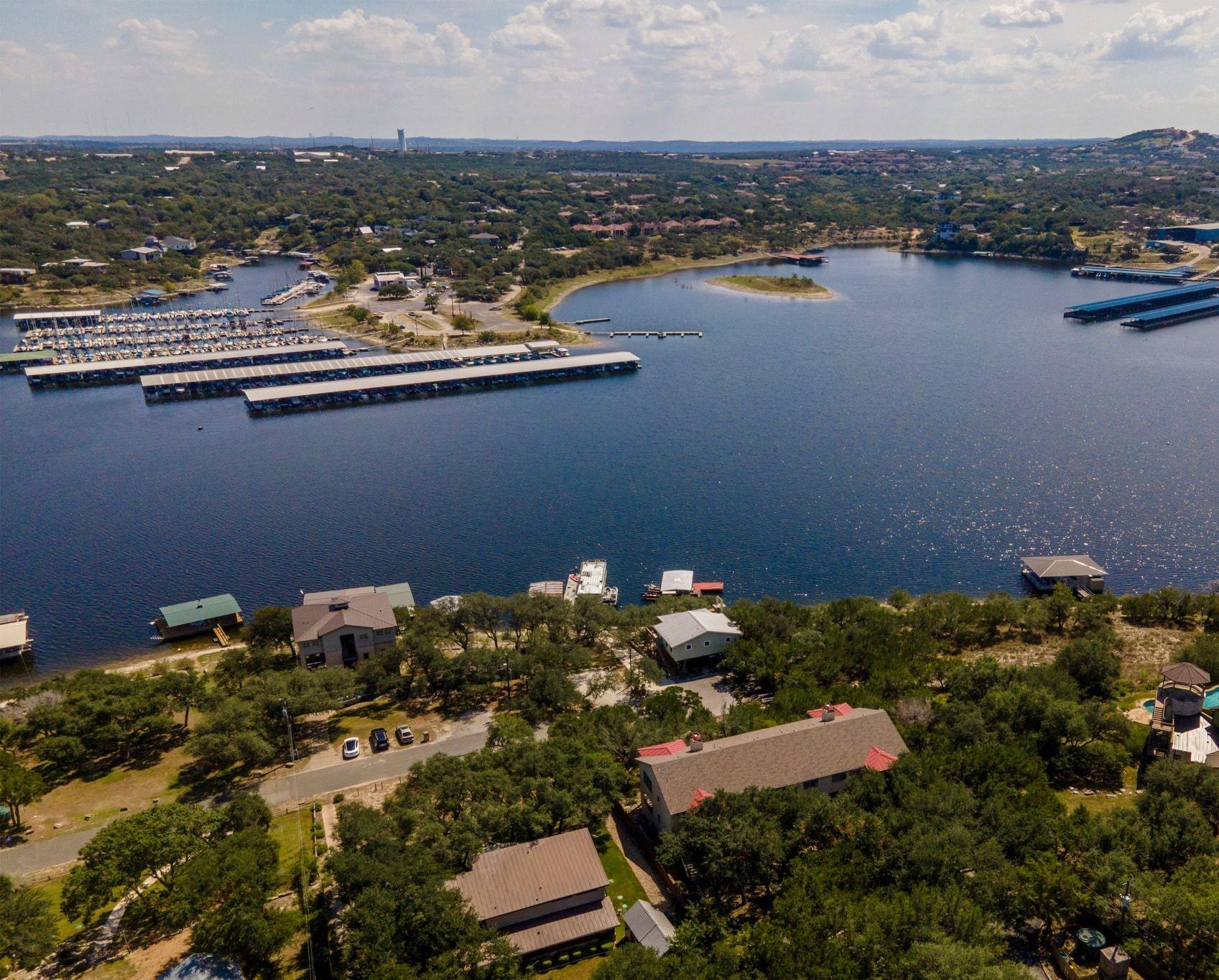 1101 OAK HURST Rd # 100, Austin, TX 78734