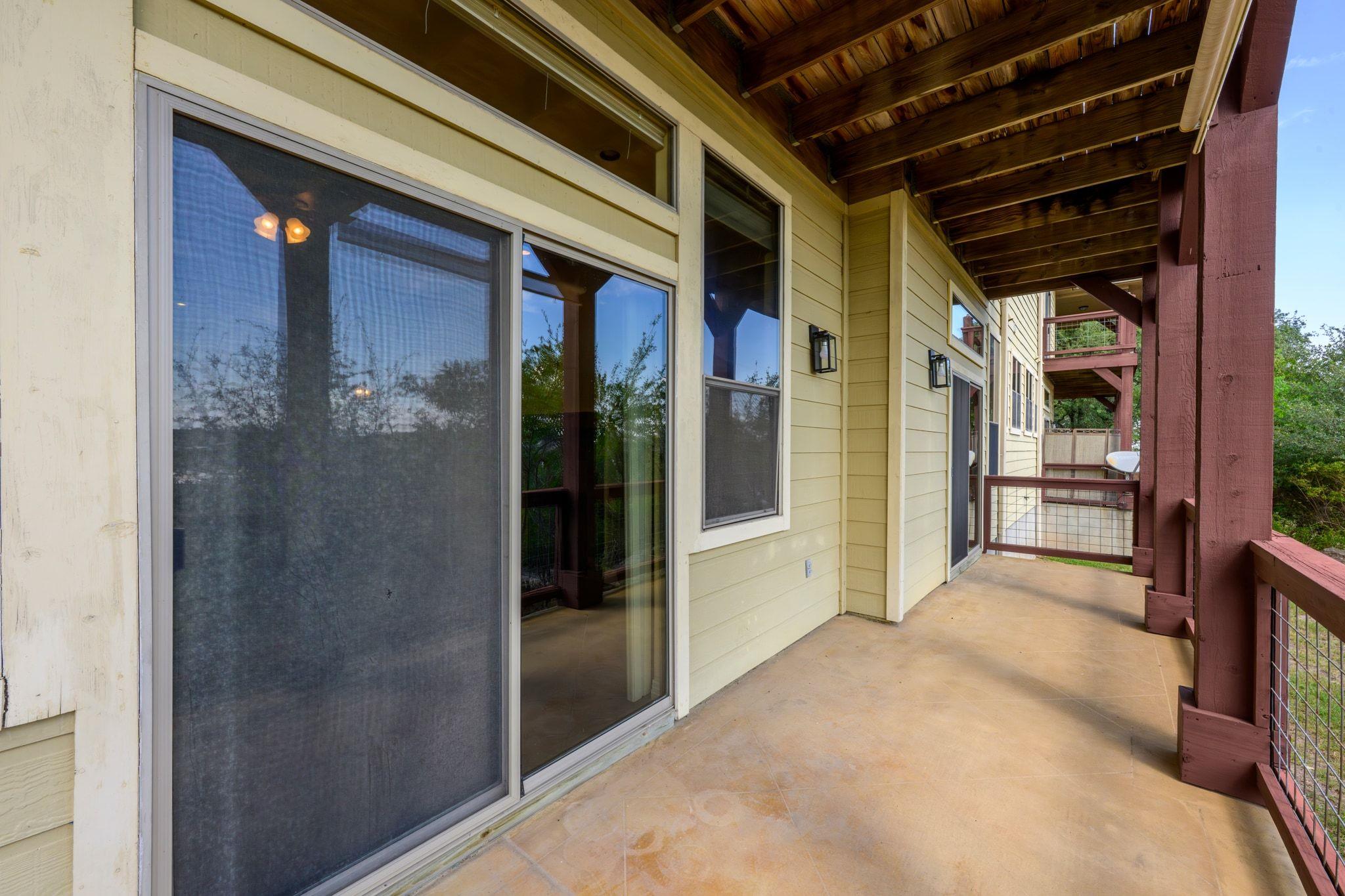 1101 OAK HURST Rd # 100, Austin, TX 78734