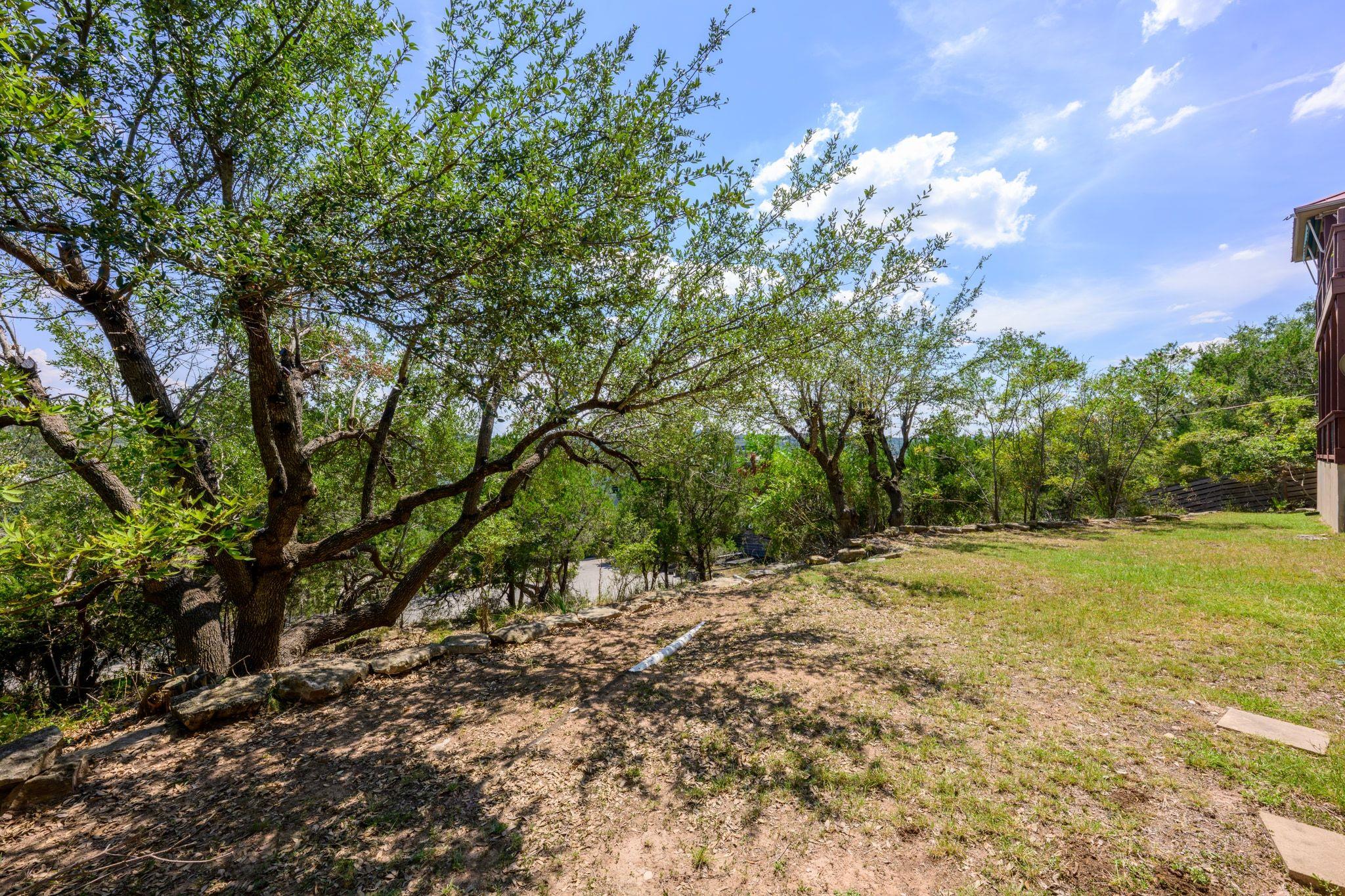 1101 OAK HURST Rd # 100, Austin, TX 78734