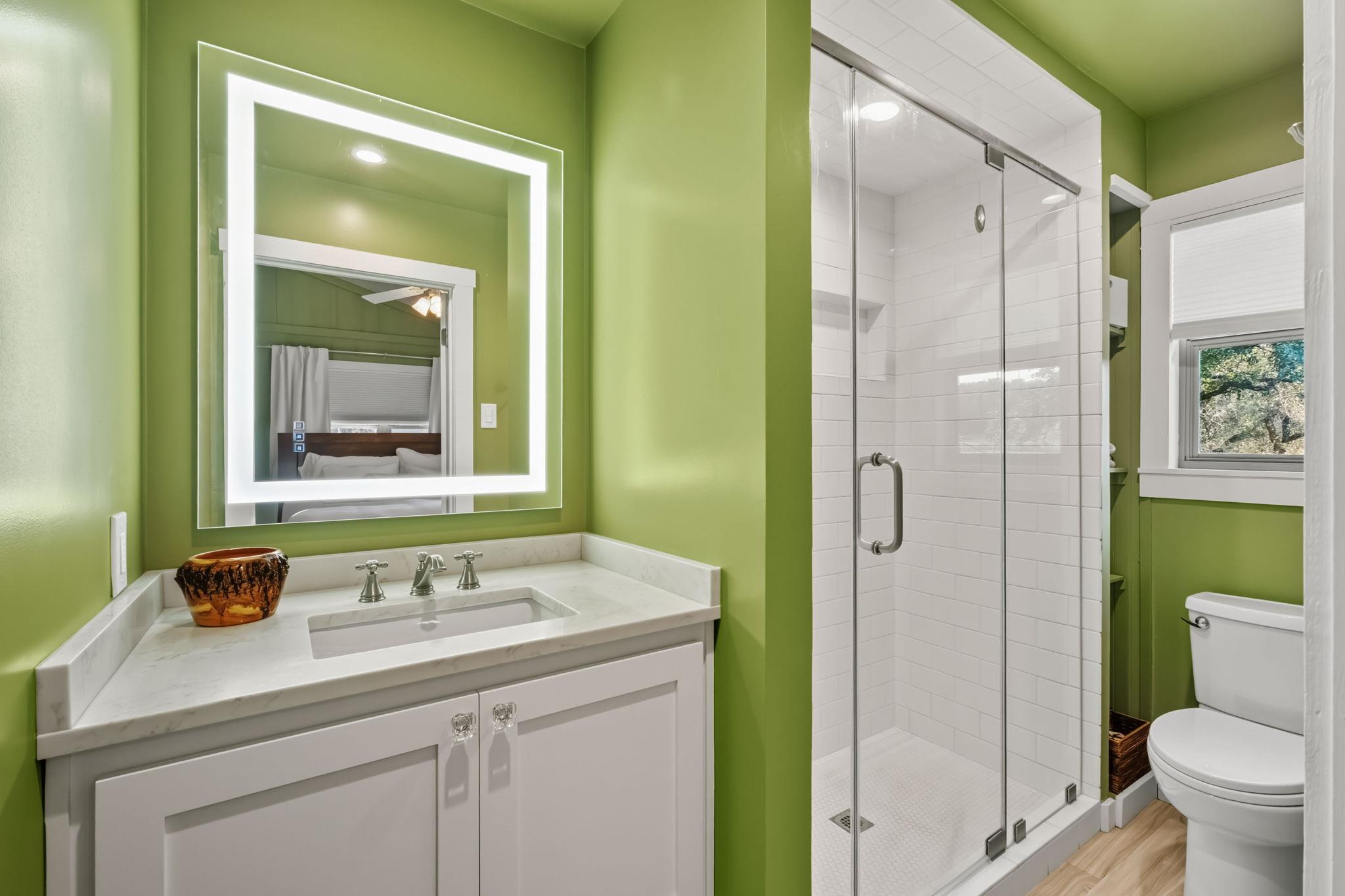 746 Trail Rock Dr, Johnson City, TX 78636