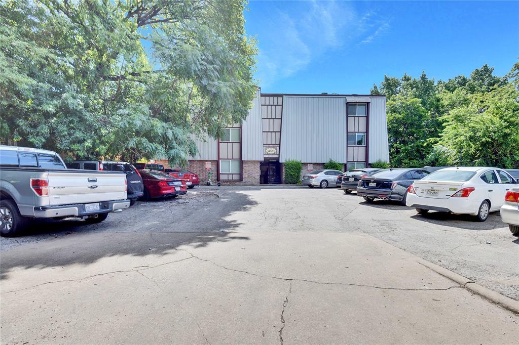 2207 Leon St # 303, Austin, TX 78705