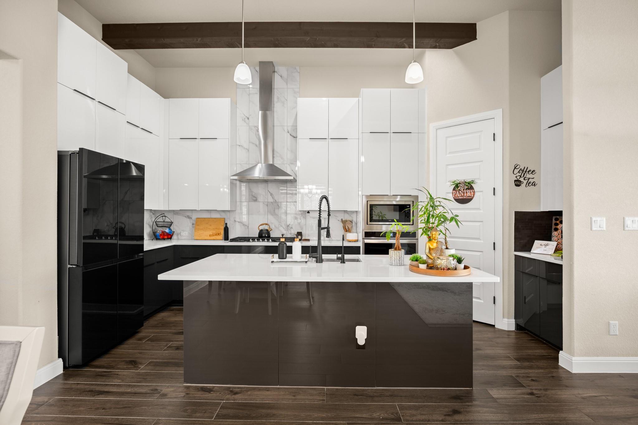 525 Faith Dr, Liberty Hill, TX 78642