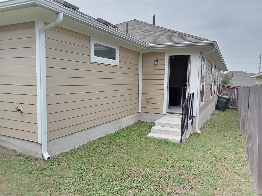 11613 Lago De Garda Dr, Austin, TX 78747