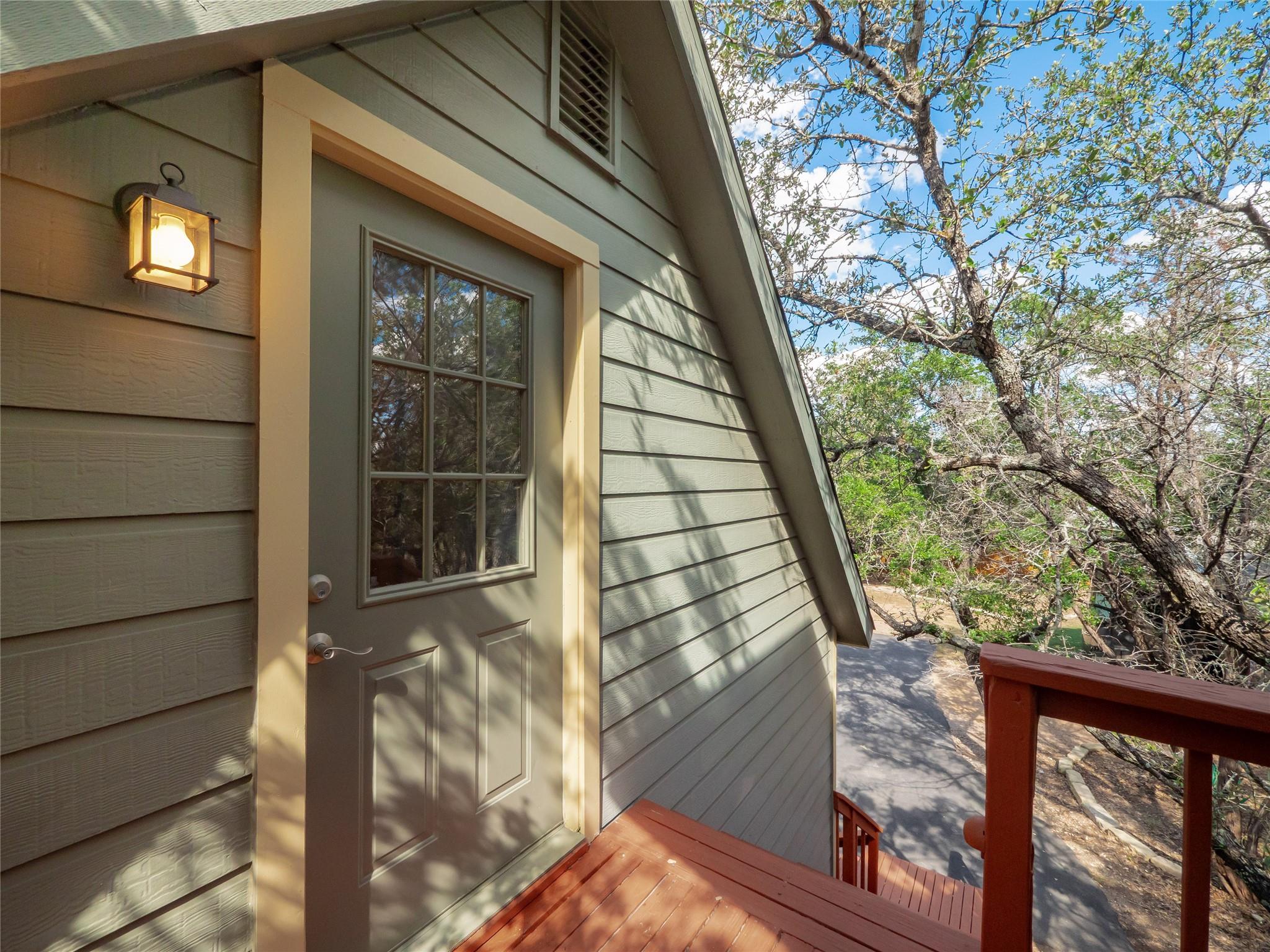 2706 Tradewind Dr, Spicewood, TX 78669