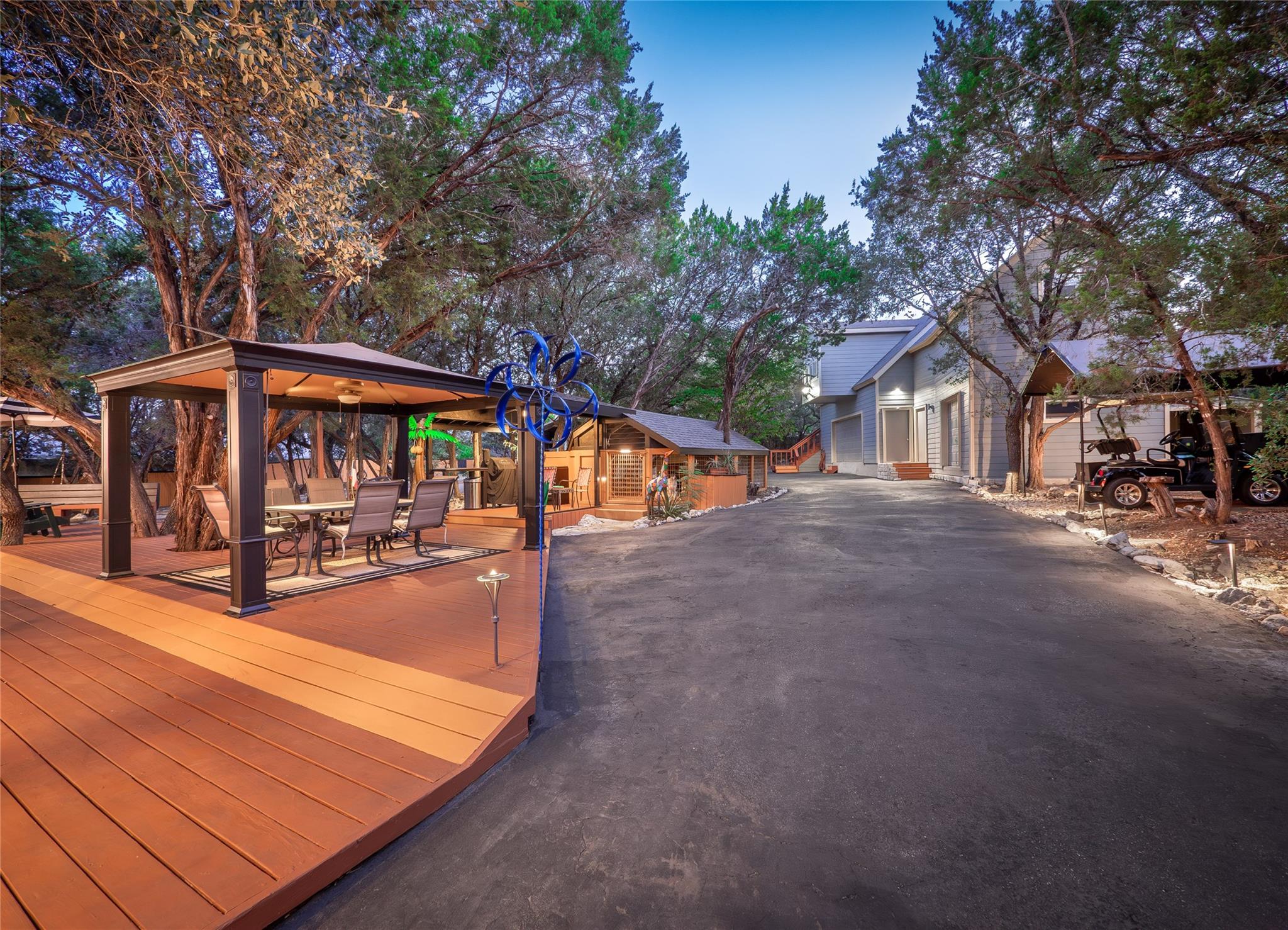 2706 Tradewind Dr, Spicewood, TX 78669