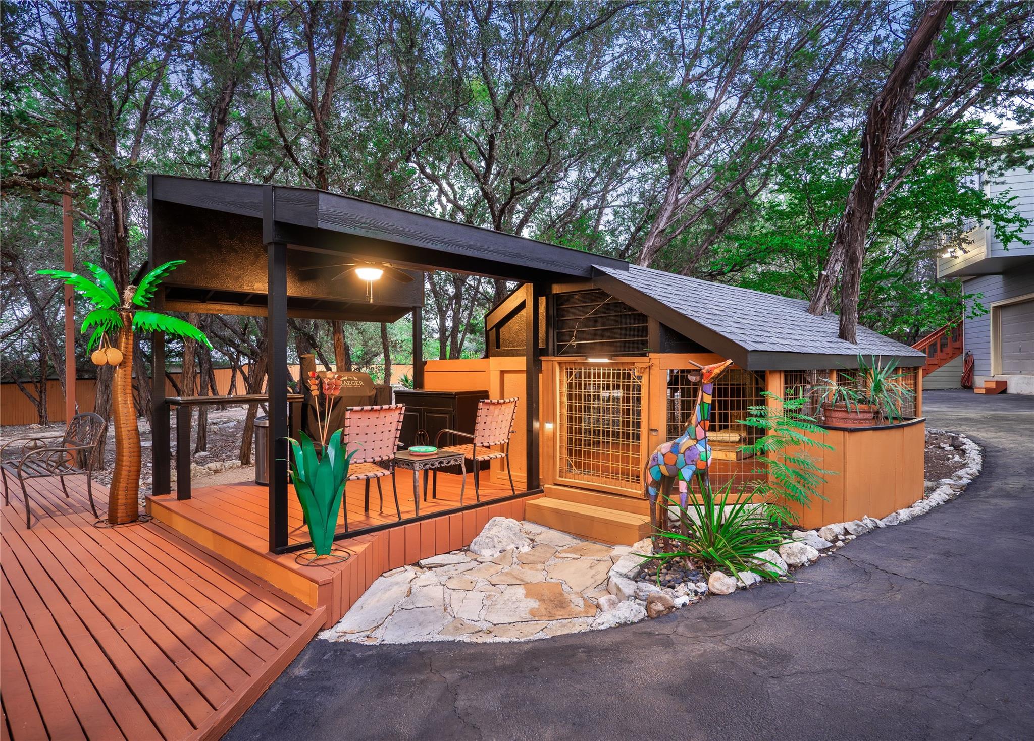 2706 Tradewind Dr, Spicewood, TX 78669