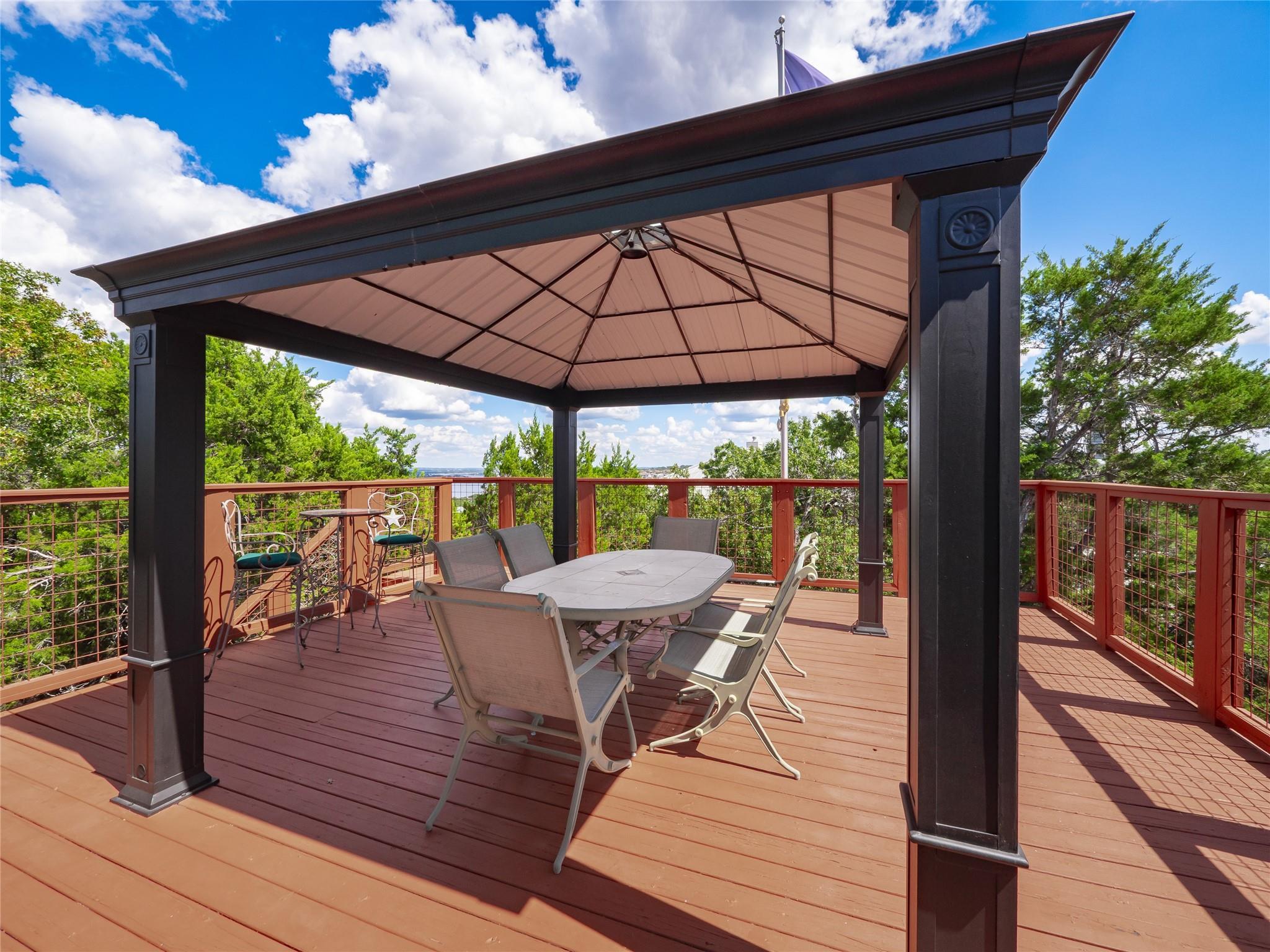 2706 Tradewind Dr, Spicewood, TX 78669