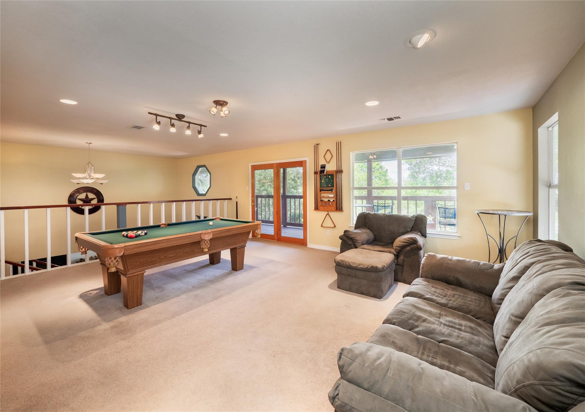 2706 Tradewind Dr, Spicewood, TX 78669