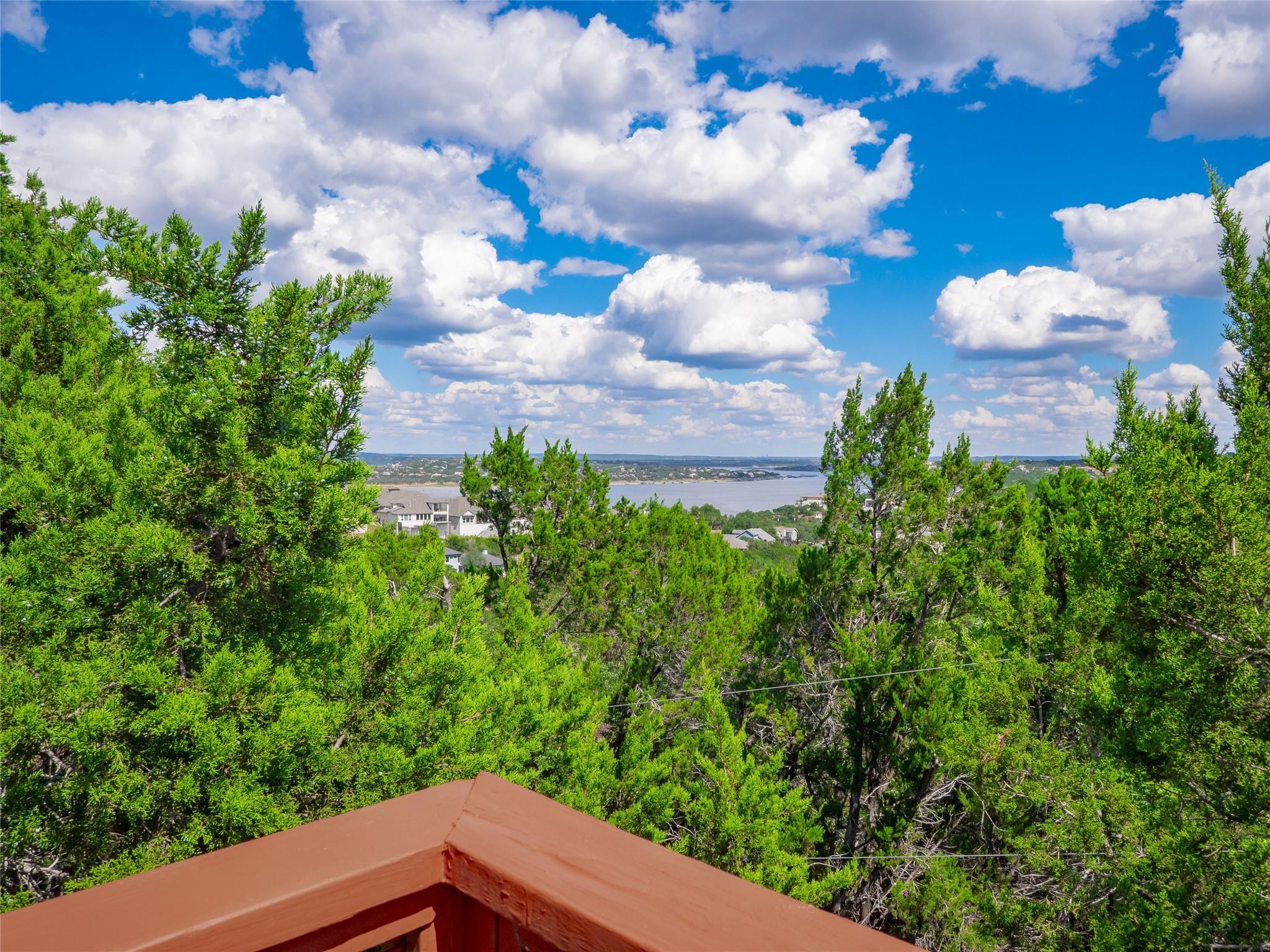 2706 Tradewind Dr, Spicewood, TX 78669