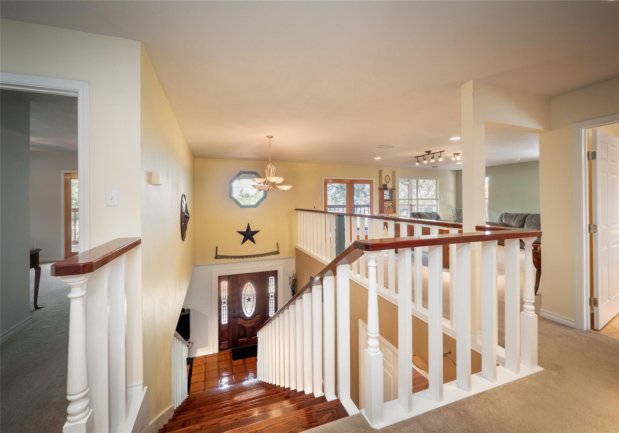 2706 Tradewind Dr, Spicewood, TX 78669