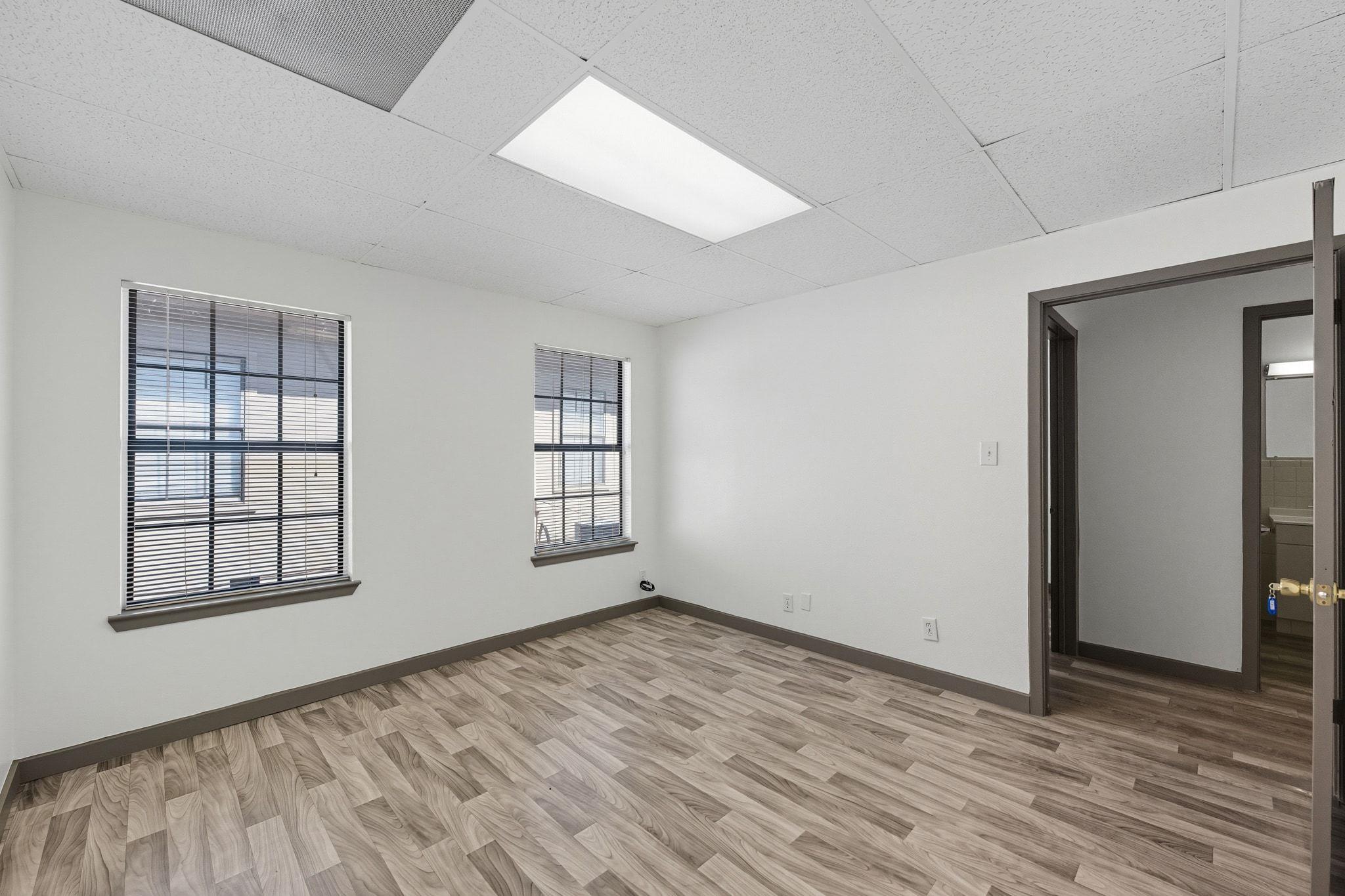 13740 Research Blvd # R Unit 2, Austin, TX 78750