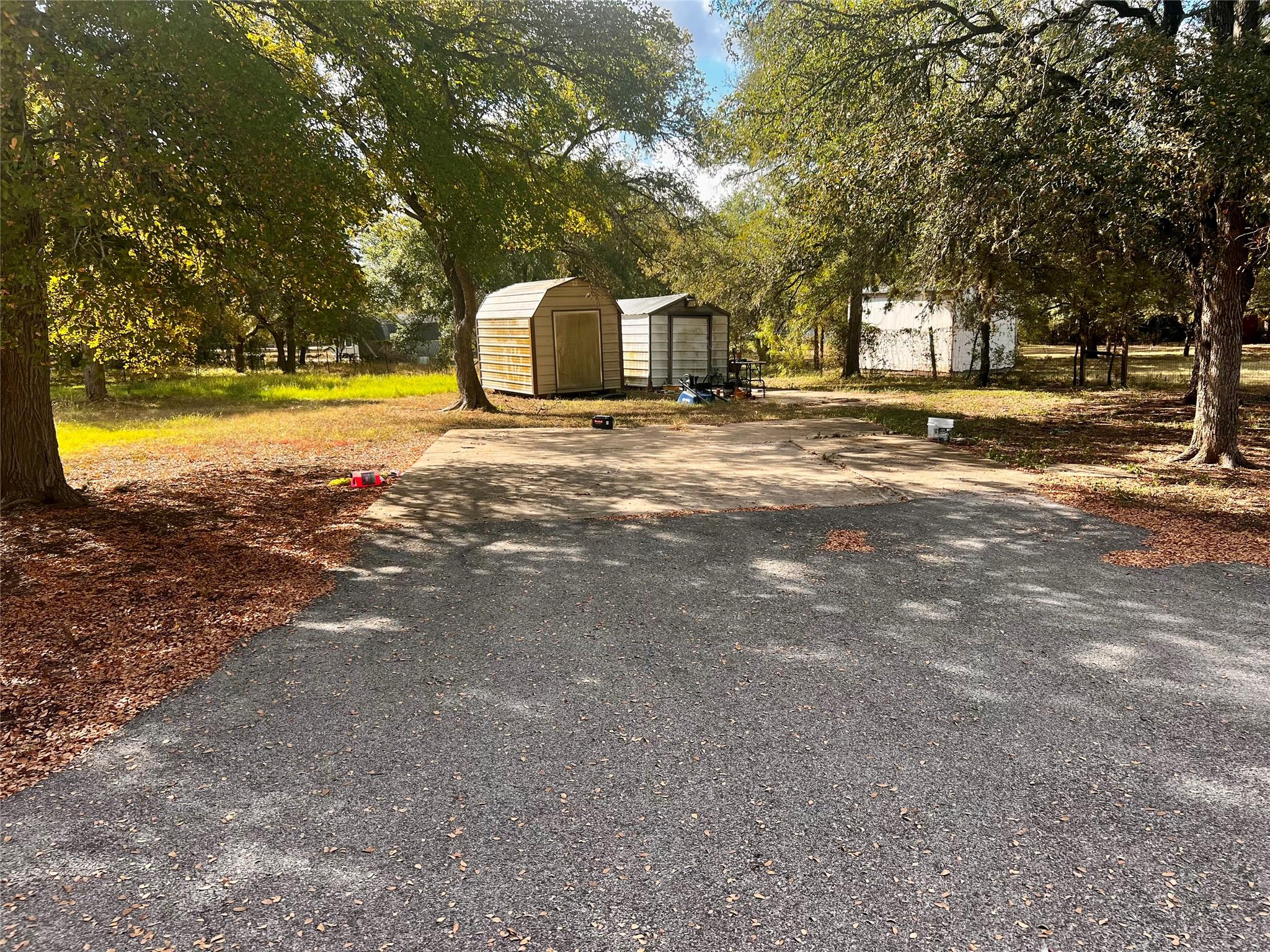 173 Misty Ln, Cedar Creek, TX 78612