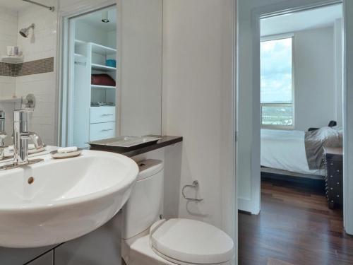 300 Bowie St # 2803, Austin, TX 78703