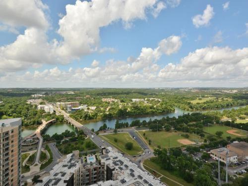 300 Bowie St # 2803, Austin, TX 78703