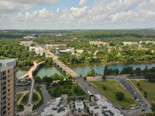 300 Bowie St # 2803, Austin, TX 78703