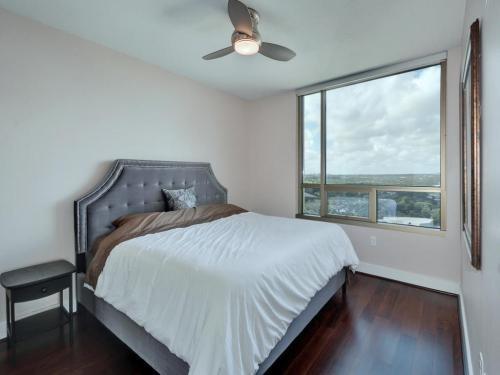 300 Bowie St # 2803, Austin, TX 78703