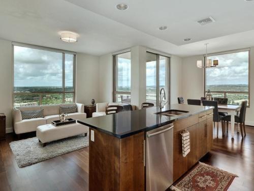 300 Bowie St # 2803, Austin, TX 78703