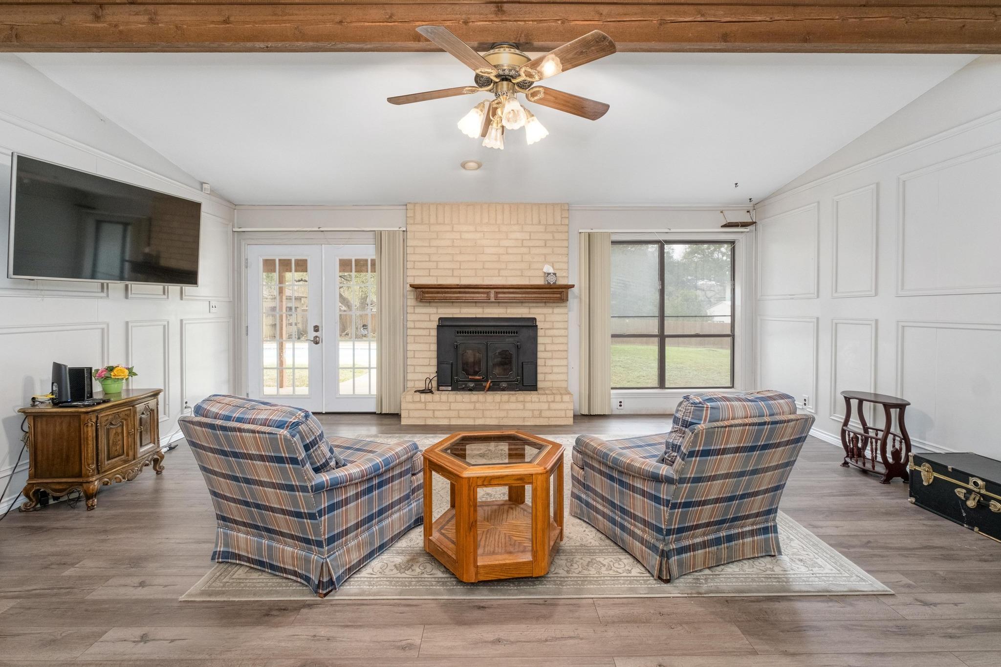 1008 Dove Dr, Manchaca, TX 78652