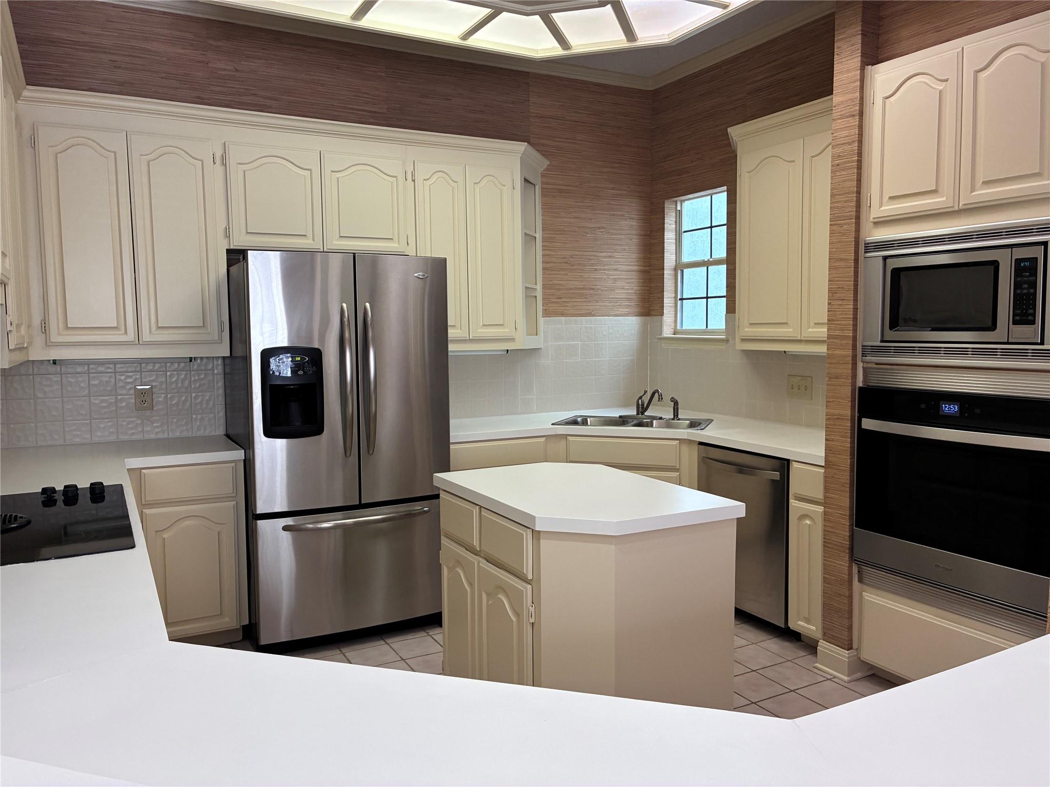 10215 River Plantation Dr # B, Austin, TX 78747