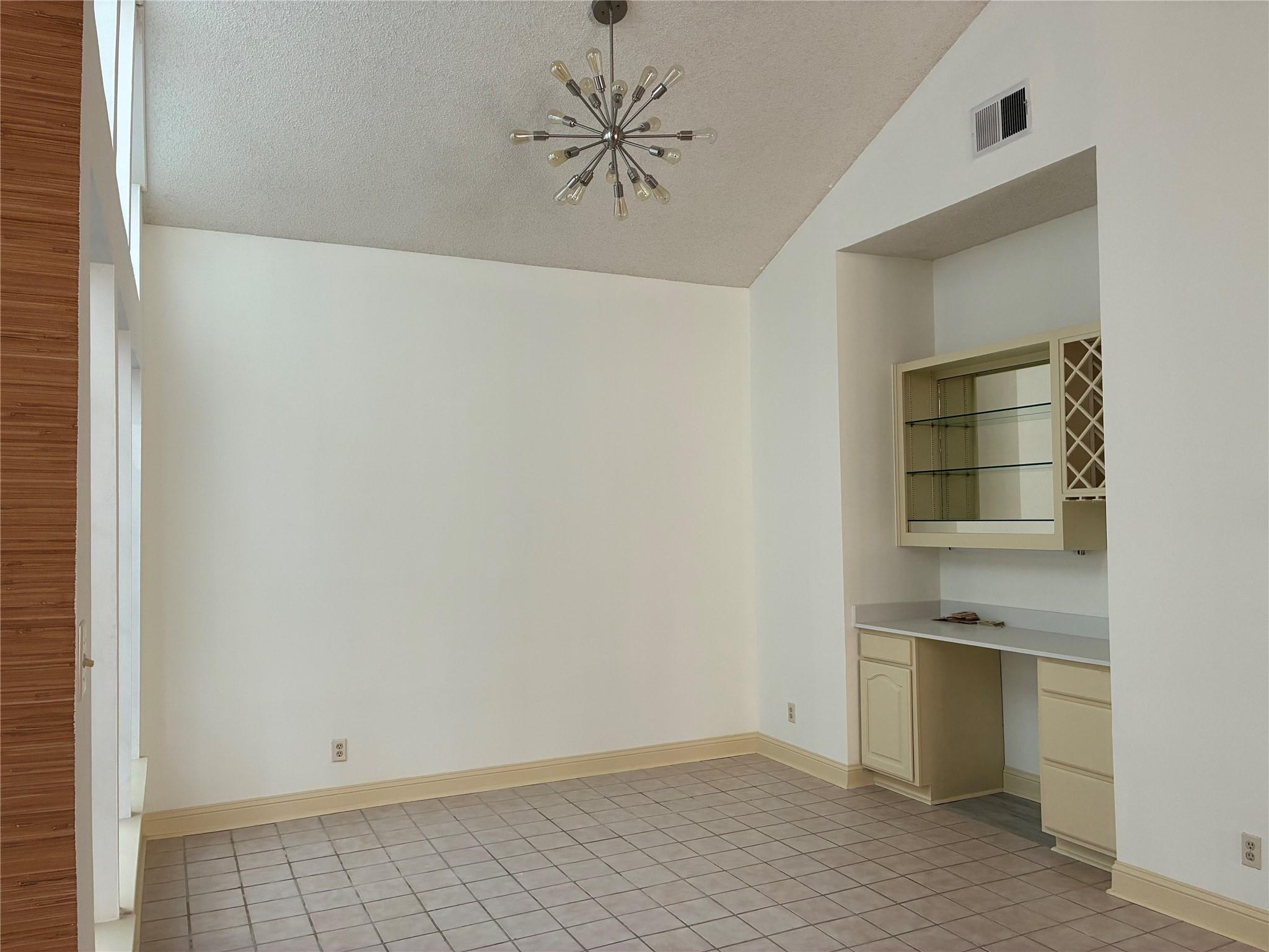 10215 River Plantation Dr # B, Austin, TX 78747