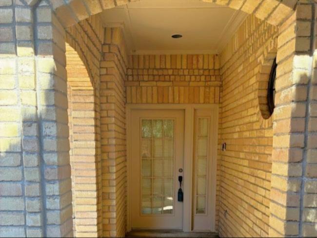 10215 River Plantation Dr # B, Austin, TX 78747