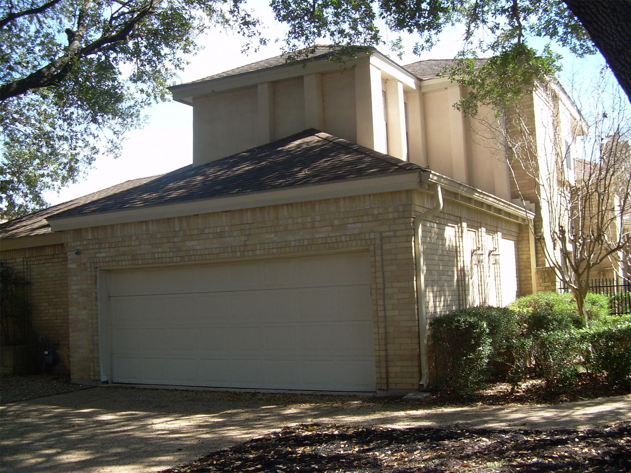 10215 River Plantation Dr # B, Austin, TX 78747