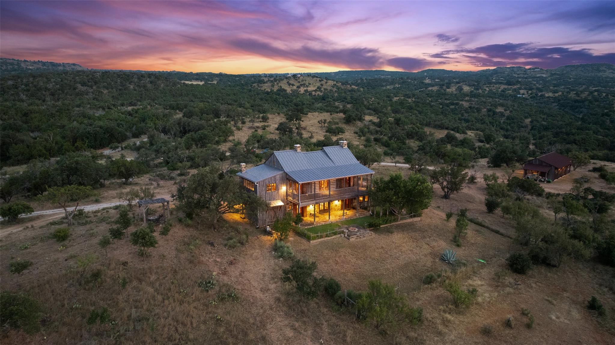3503 Althaus-Davis Rd, Fredericksburg, TX 78624