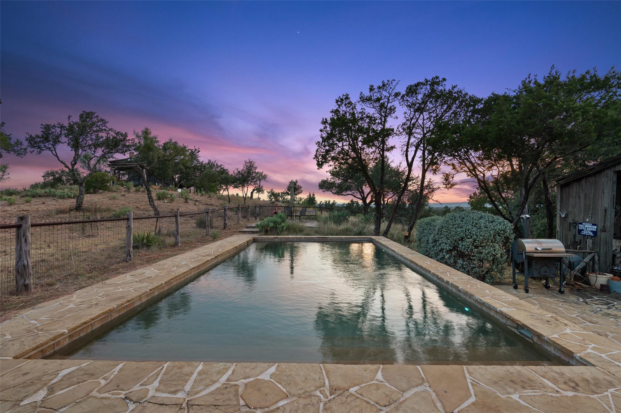 3503 Althaus-Davis Rd, Fredericksburg, TX 78624