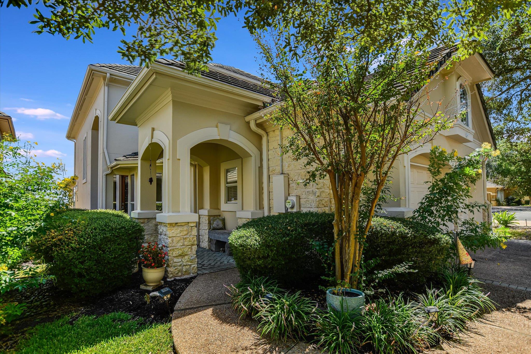 4545 GOLF VISTA Dr, Austin, TX 78730