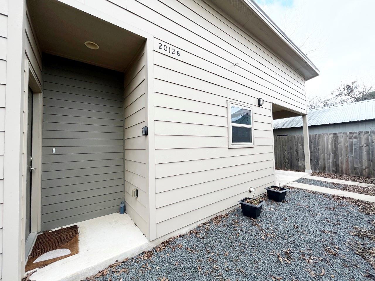 2012 Willow St # B, Austin, TX 78702