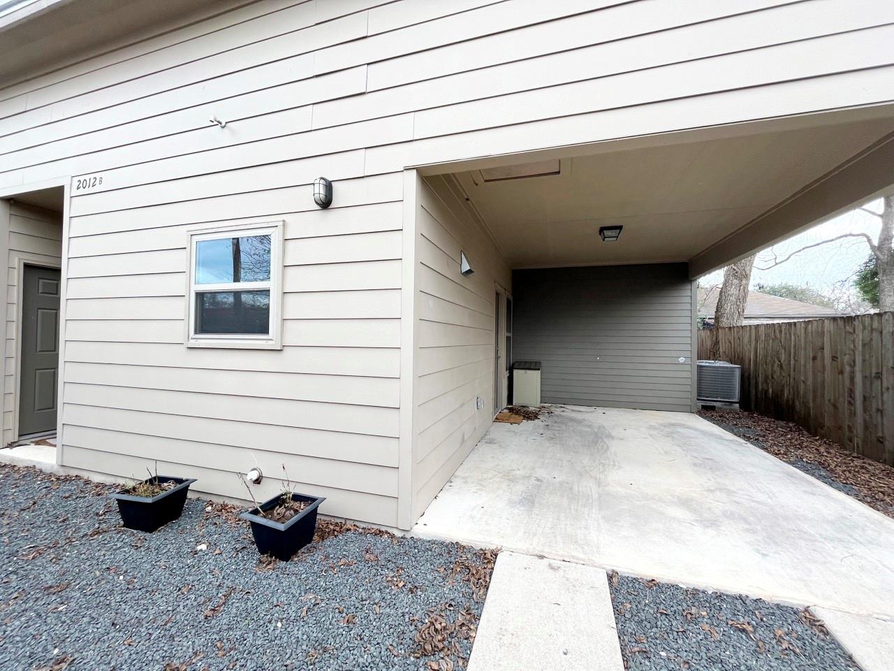 2012 Willow St # B, Austin, TX 78702