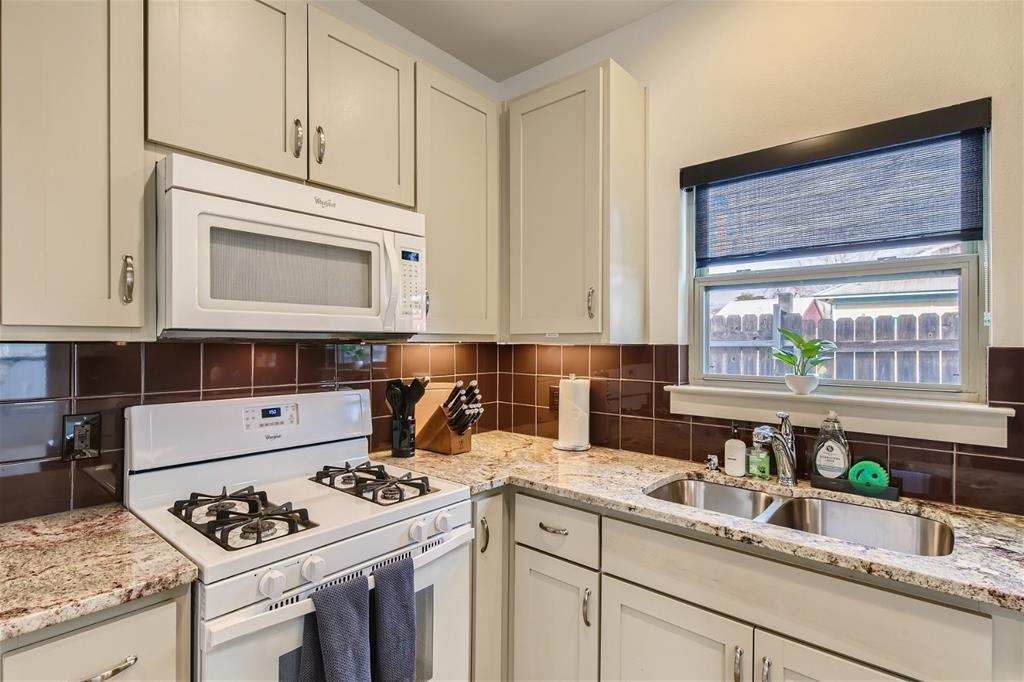 2012 Willow St # B, Austin, TX 78702