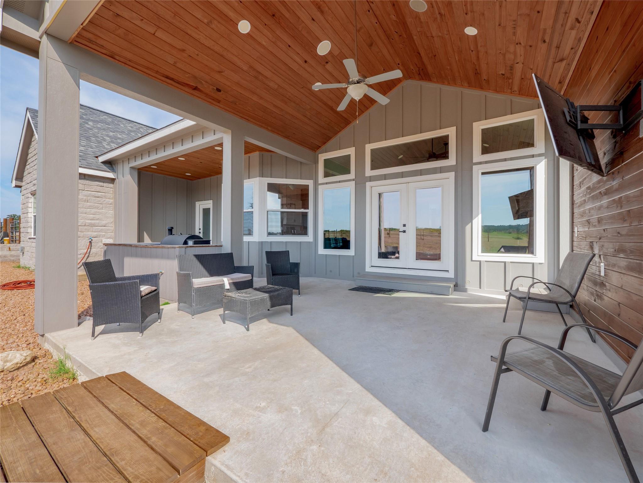 105 Mesa Grande Ct, Marble Falls, TX 78654