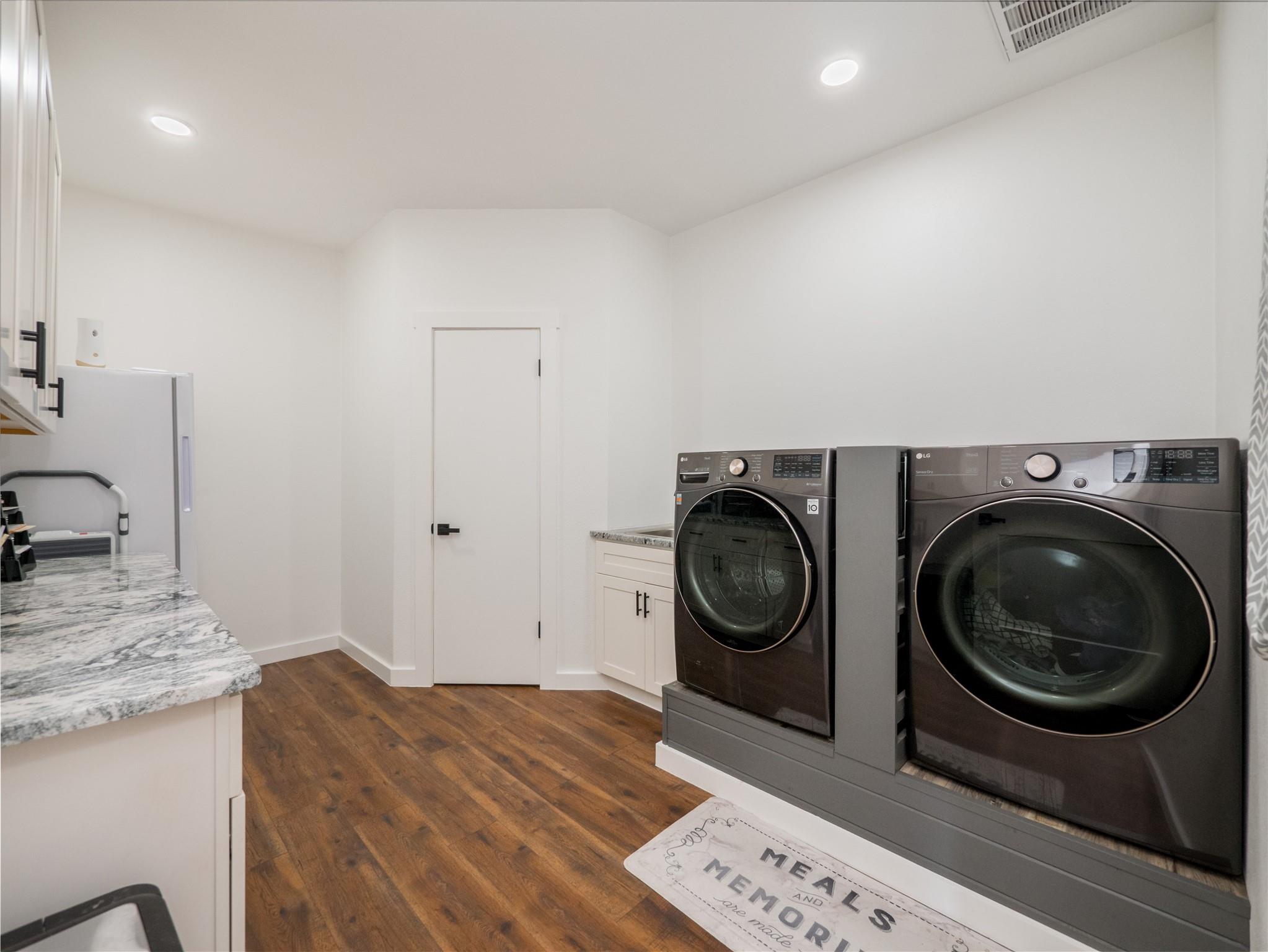 105 Mesa Grande Ct, Marble Falls, TX 78654