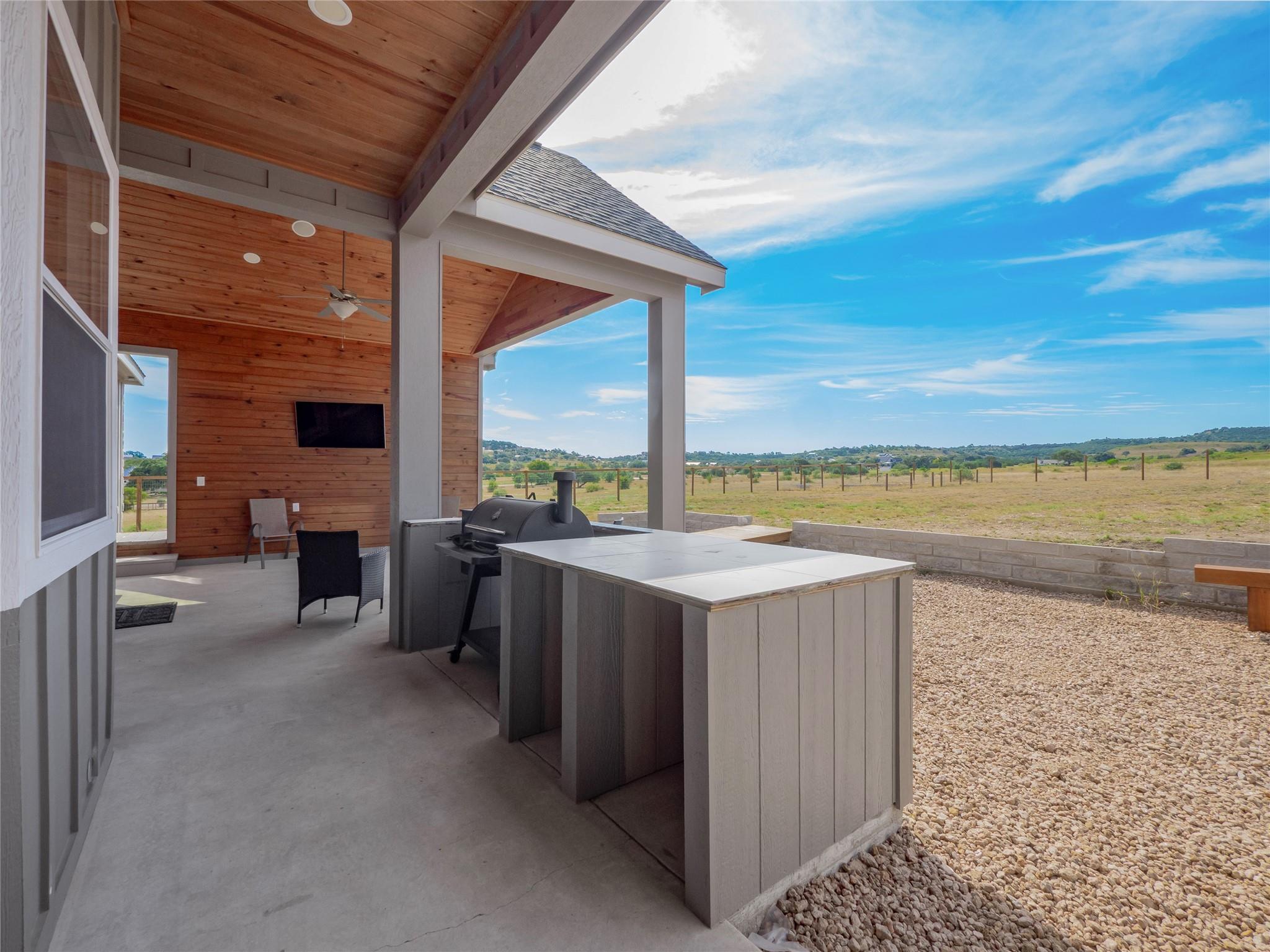 105 Mesa Grande Ct, Marble Falls, TX 78654