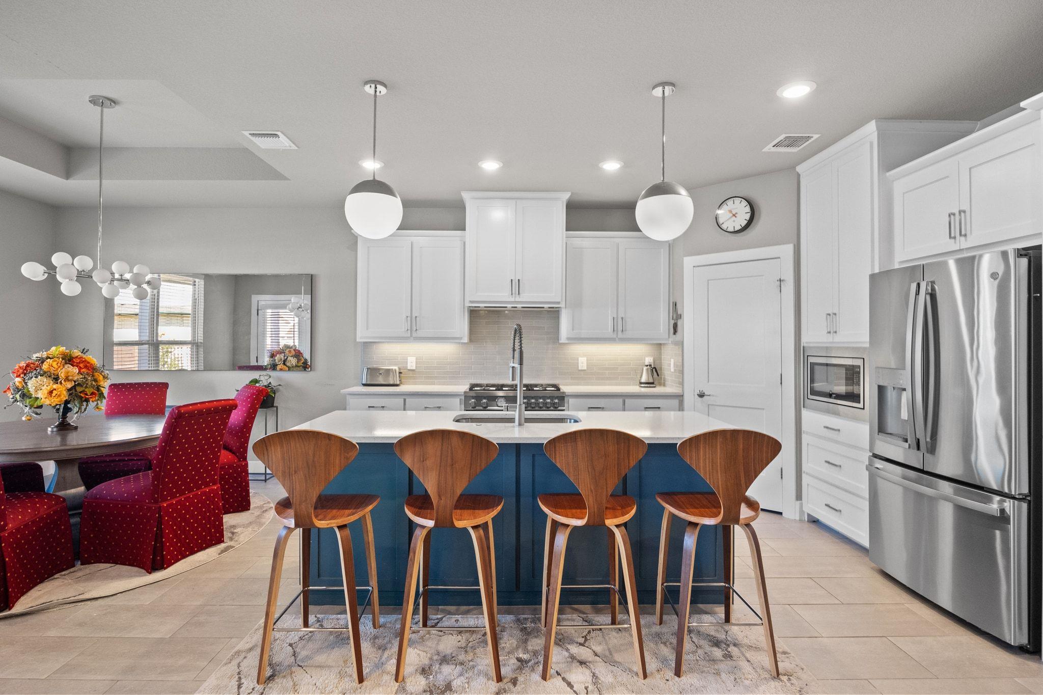 112 Dax Dr, Liberty Hill, TX 78642