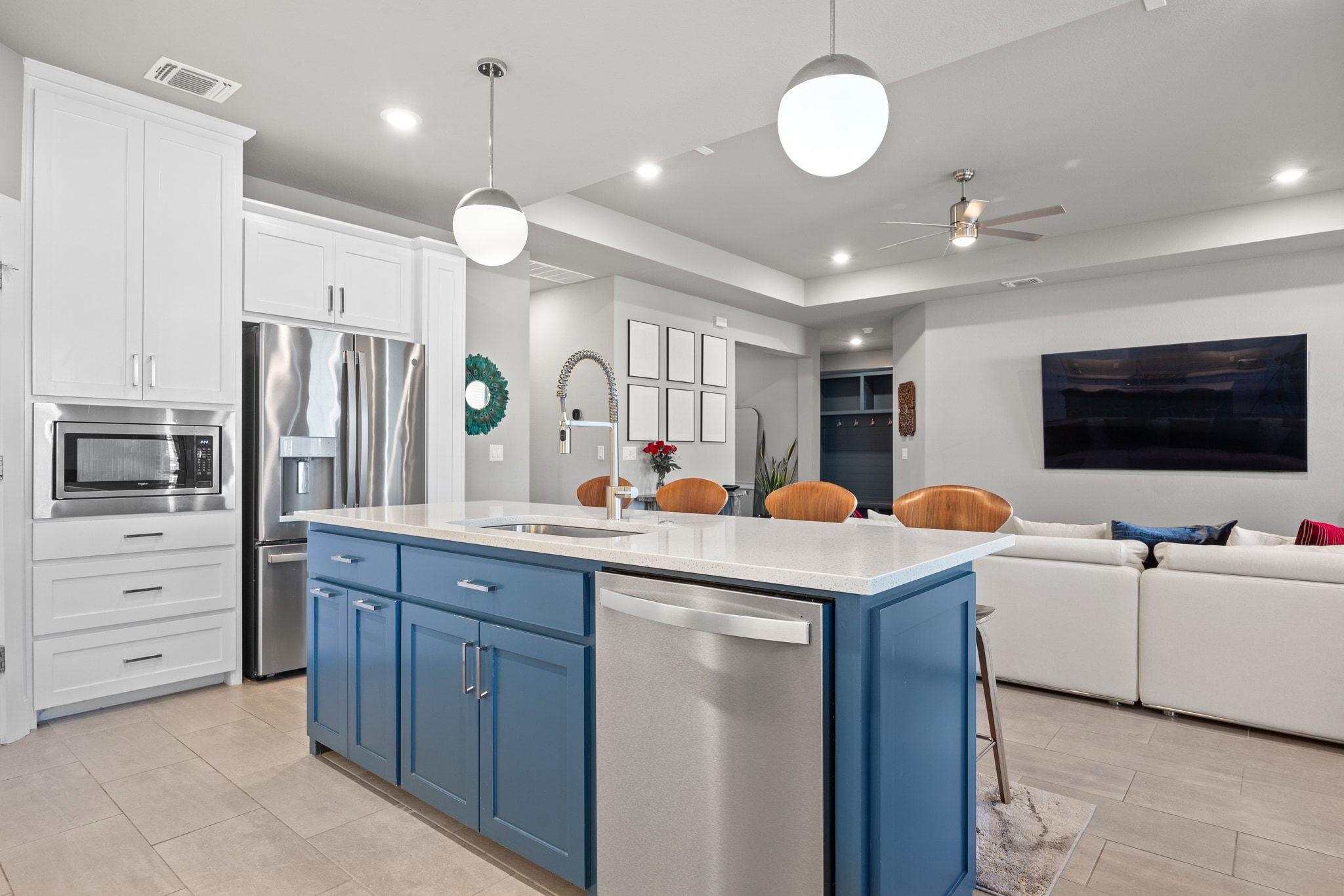 112 Dax Dr, Liberty Hill, TX 78642